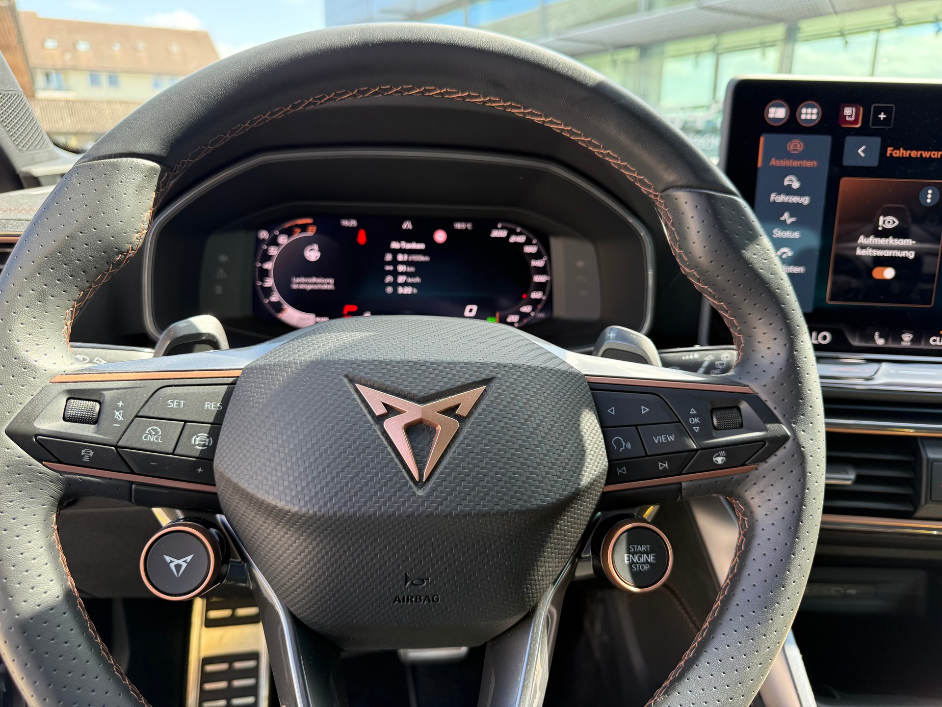 CUPRA LEON ST 1.5 eTSI DSG-image-22