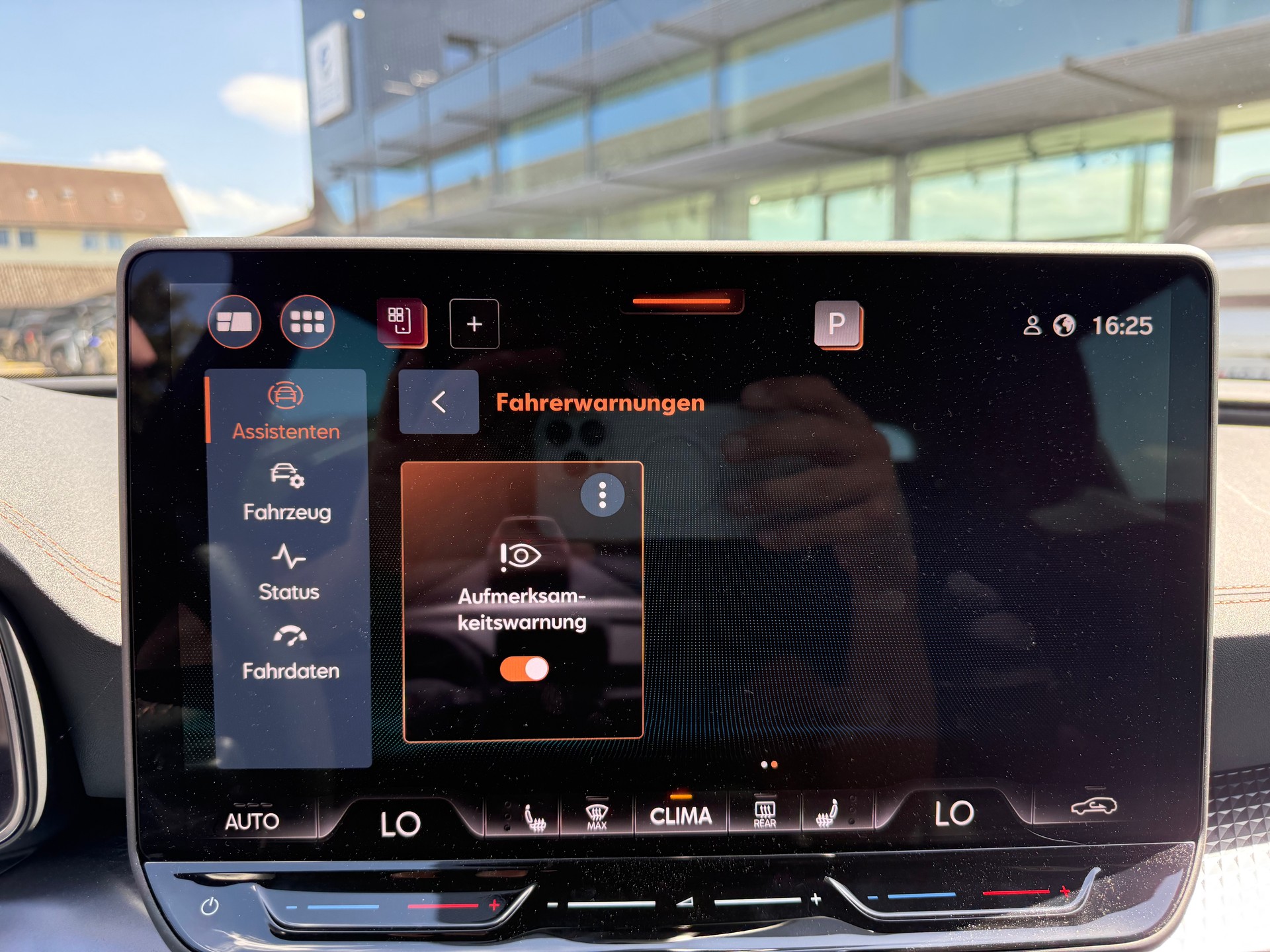 CUPRA LEON ST 1.5 eTSI DSG-image-19