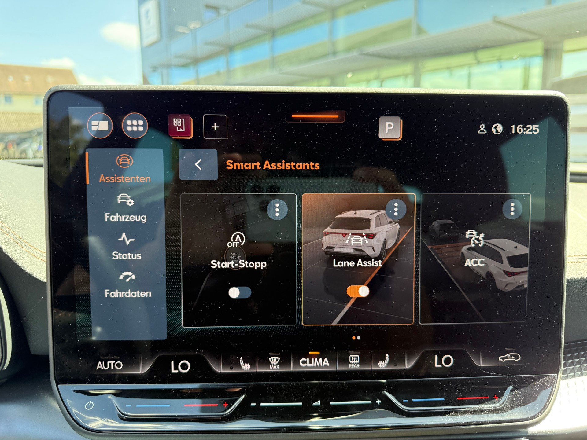 CUPRA LEON ST 1.5 eTSI DSG-image-16