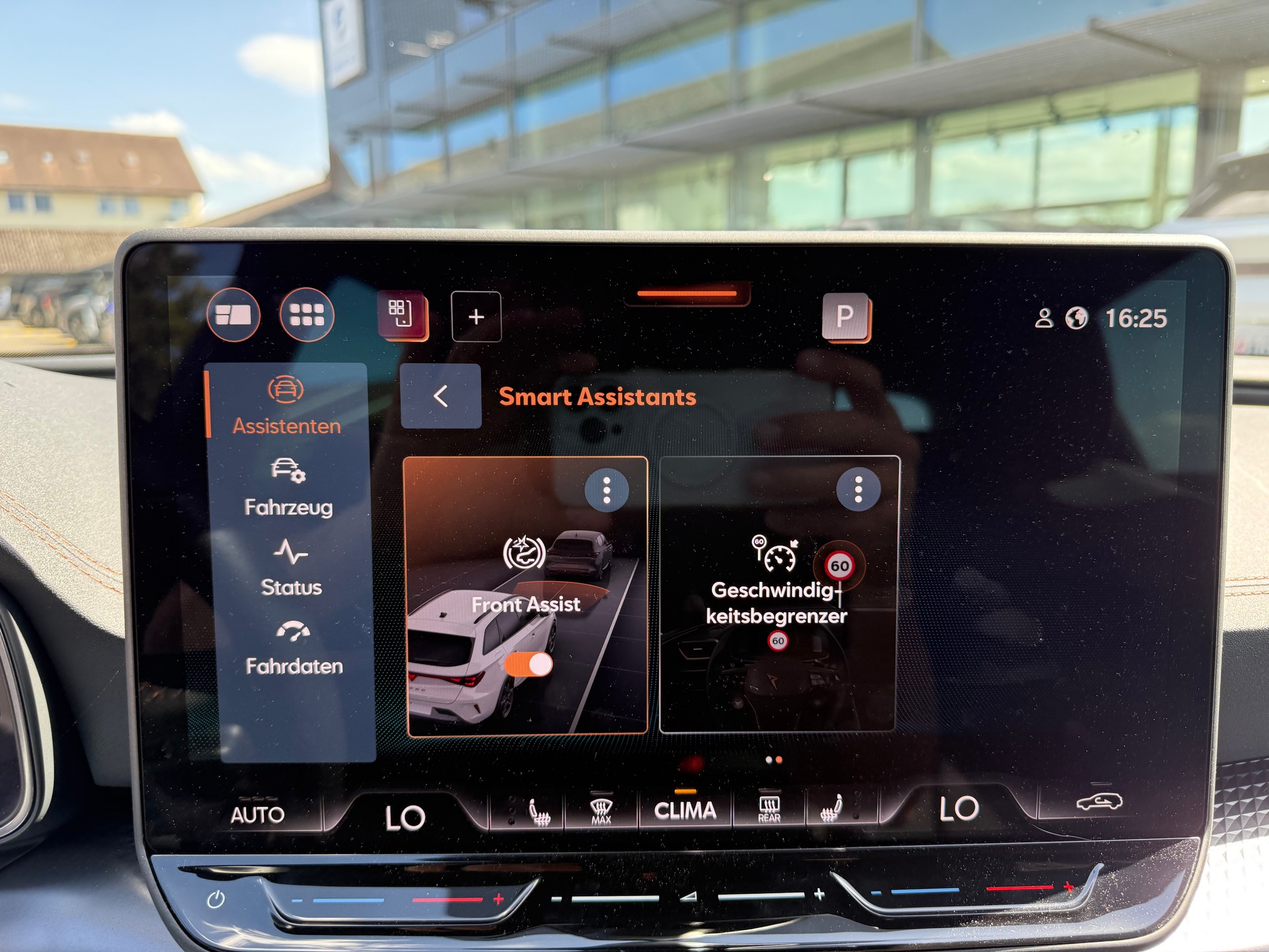 CUPRA LEON ST 1.5 eTSI DSG-image-17