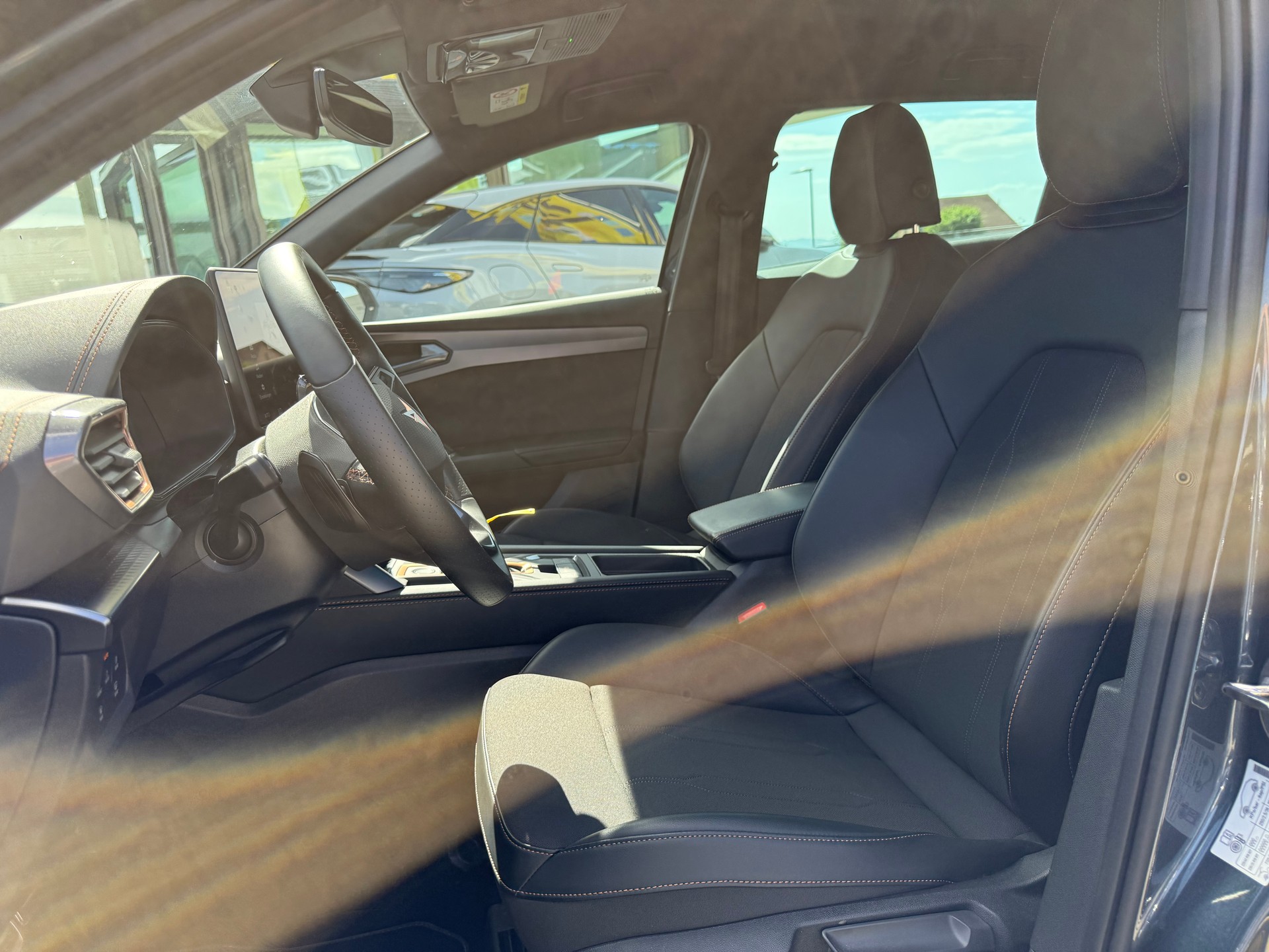CUPRA LEON ST 1.5 eTSI DSG-image-9