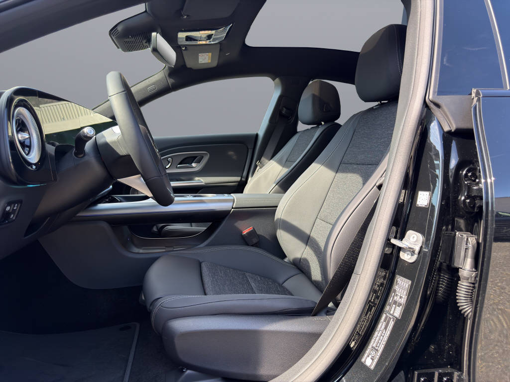 MERCEDES-BENZ CLA 350 Progressive 4matic-image-7