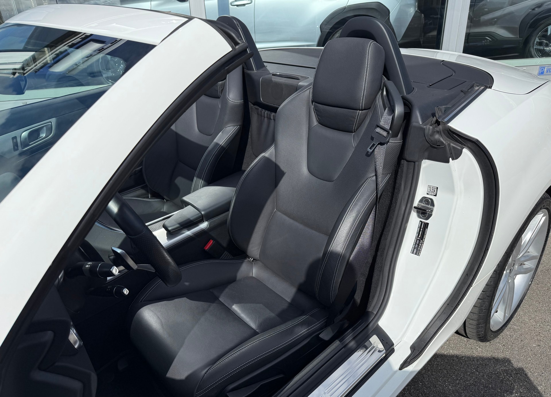 MERCEDES-BENZ SLC 200 9G-Tronic-image-7
