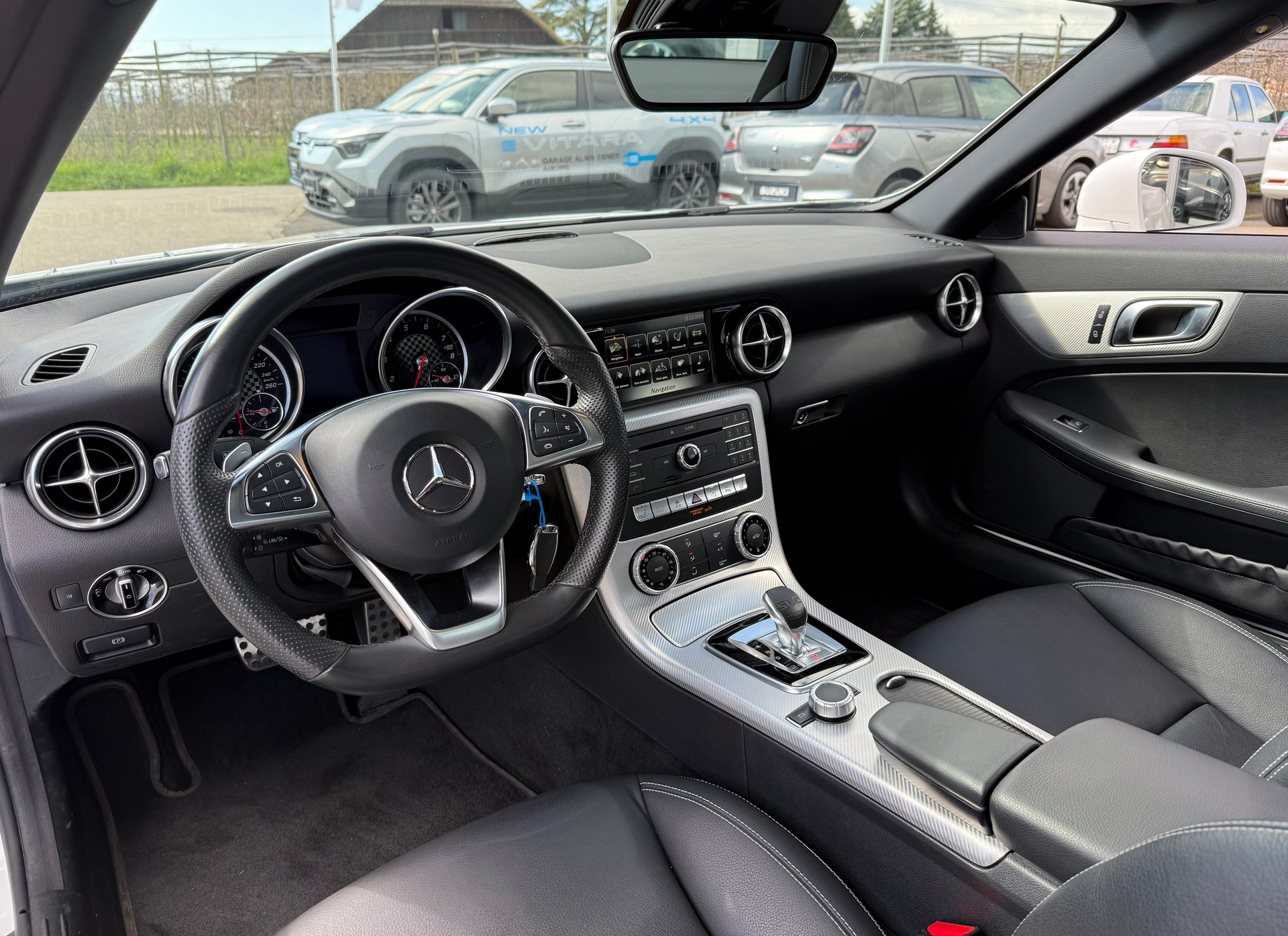 MERCEDES-BENZ SLC 200 9G-Tronic-image-6