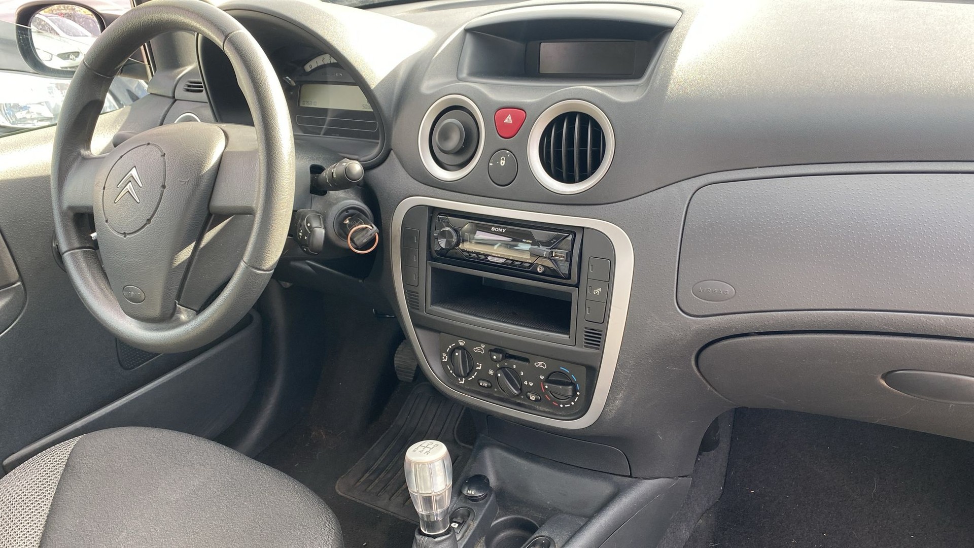 CITROEN C2 1.1i Tonic-image-7
