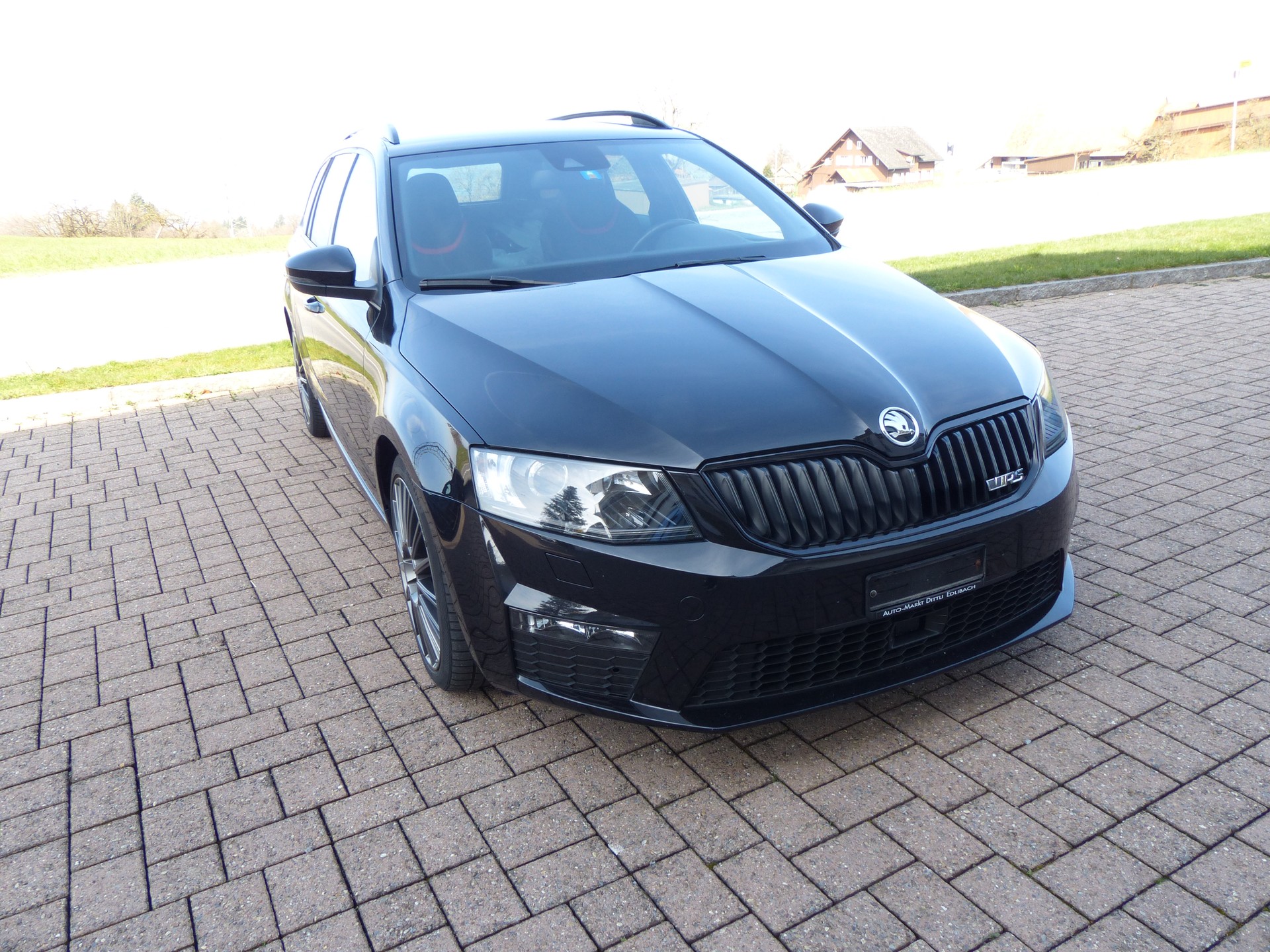 SKODA Octavia Combi 2.0 TDI RS 4x4 DSG-showroom-element-3