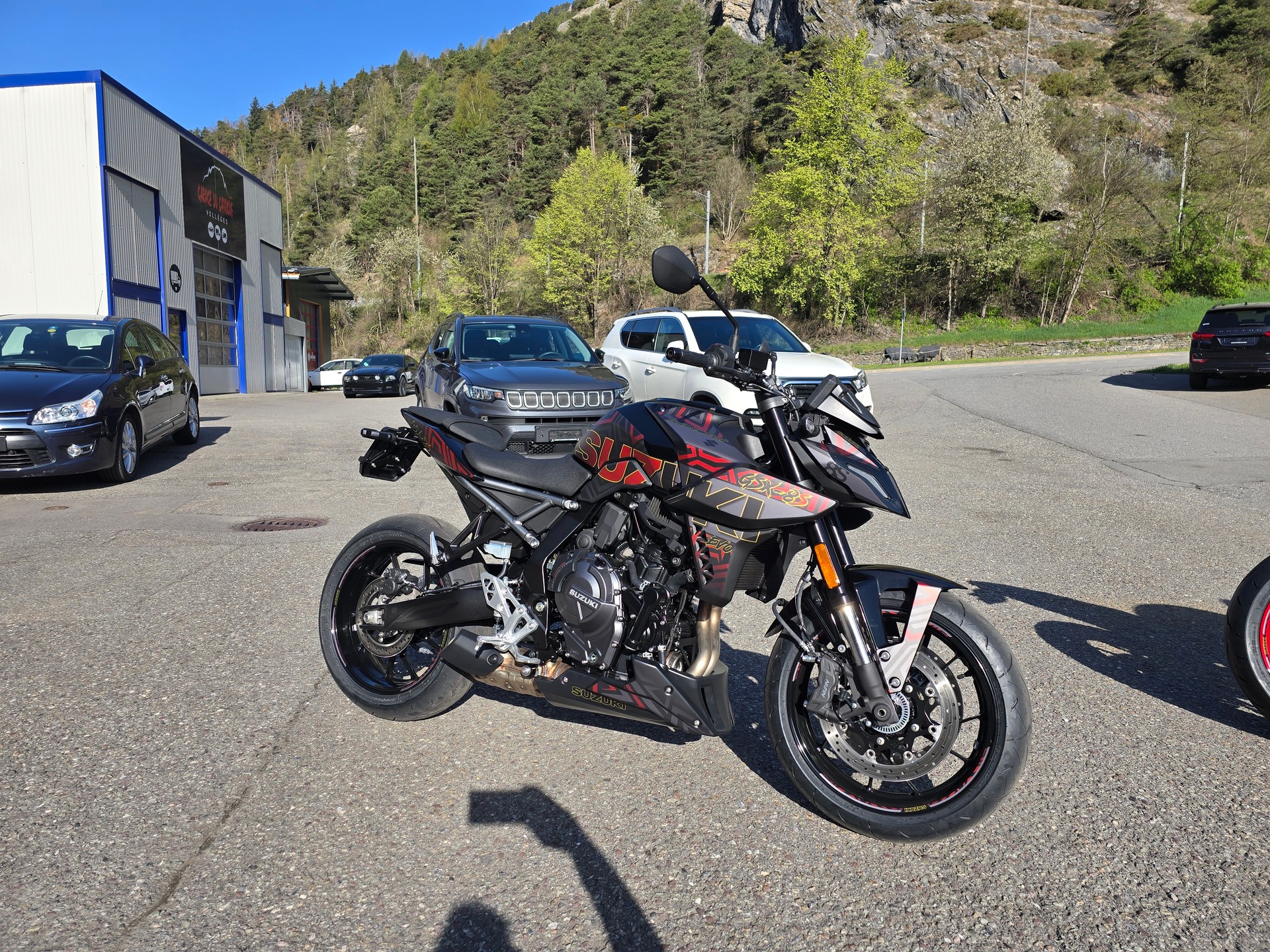 SUZUKI GSX 8 S EVO-image-12