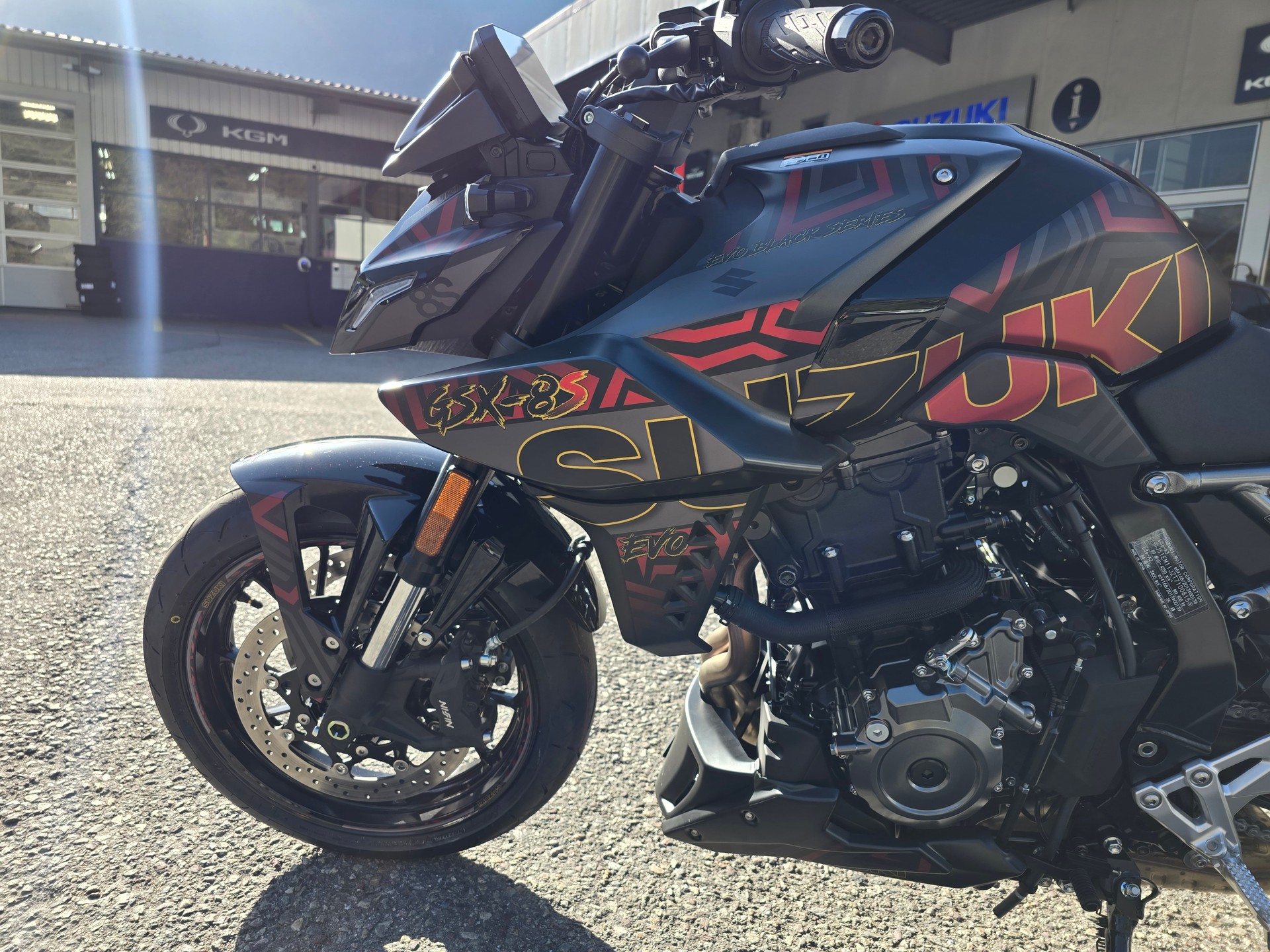 SUZUKI GSX 8 S EVO-image-1