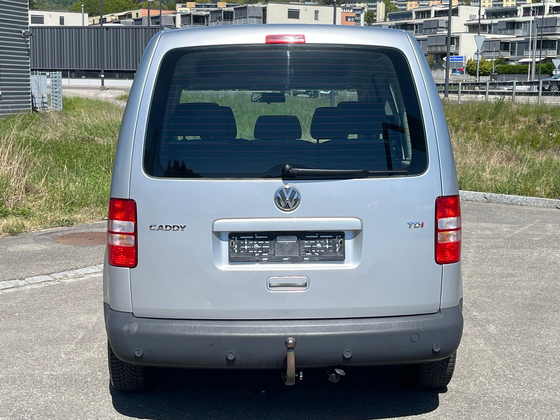 VW Caddy 1.6 TDI CR Trendline-image-4