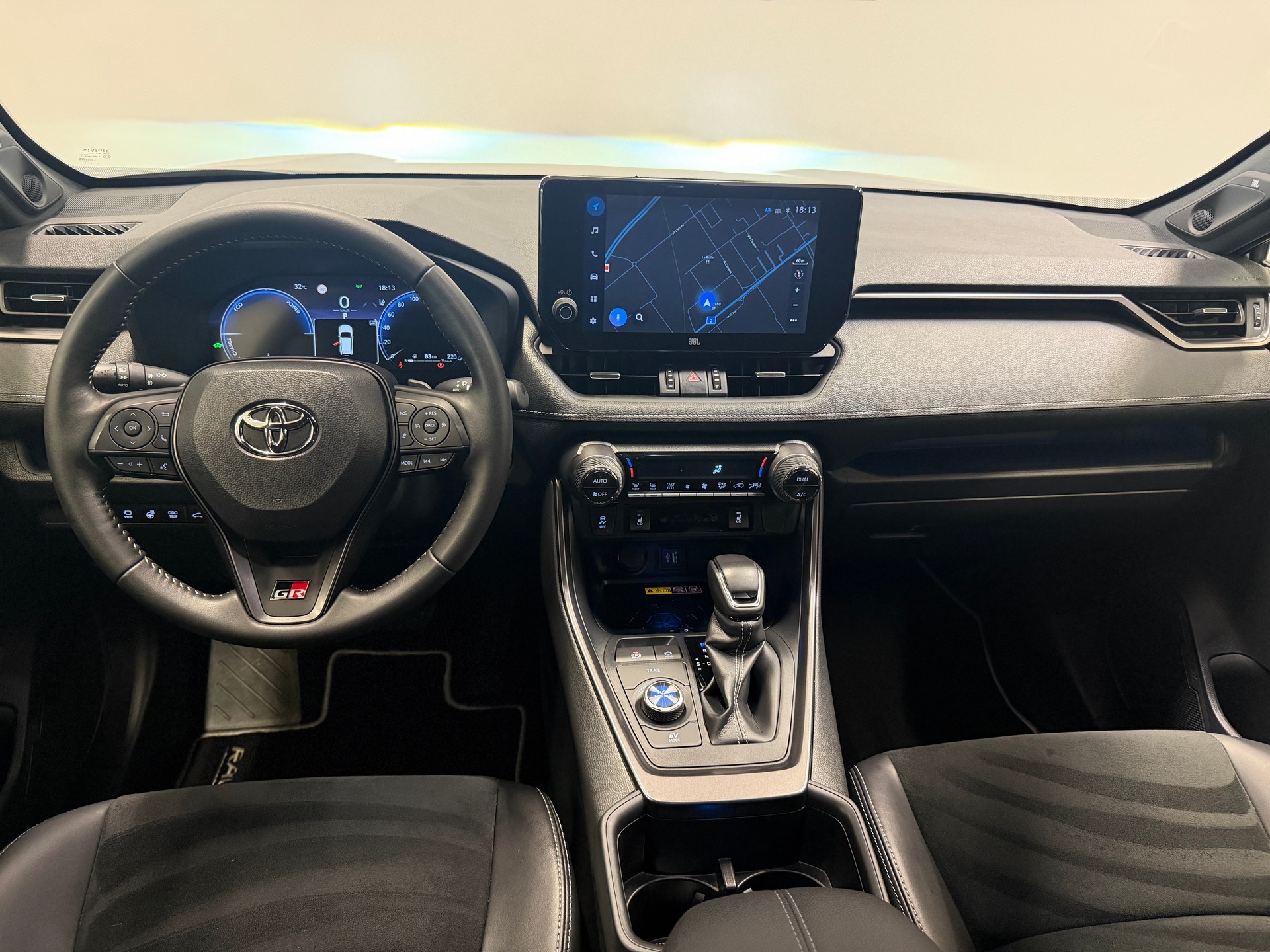 TOYOTA RAV-4 2.5 HSD GR Sport e-CVT 4WD-image-8