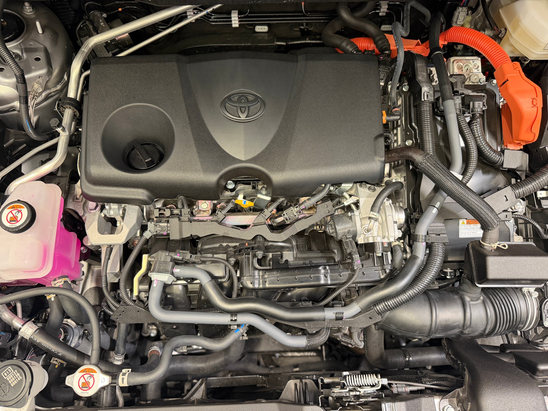 TOYOTA RAV-4 2.5 HSD GR Sport e-CVT 4WD-image-13