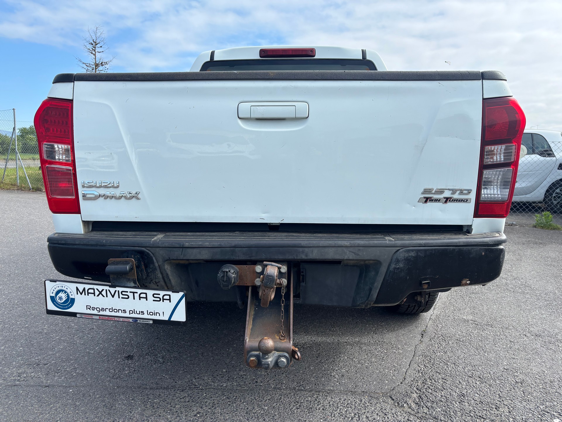 ISUZU D-MAX 2.5 Crew Cab Planet 4x4-image-4