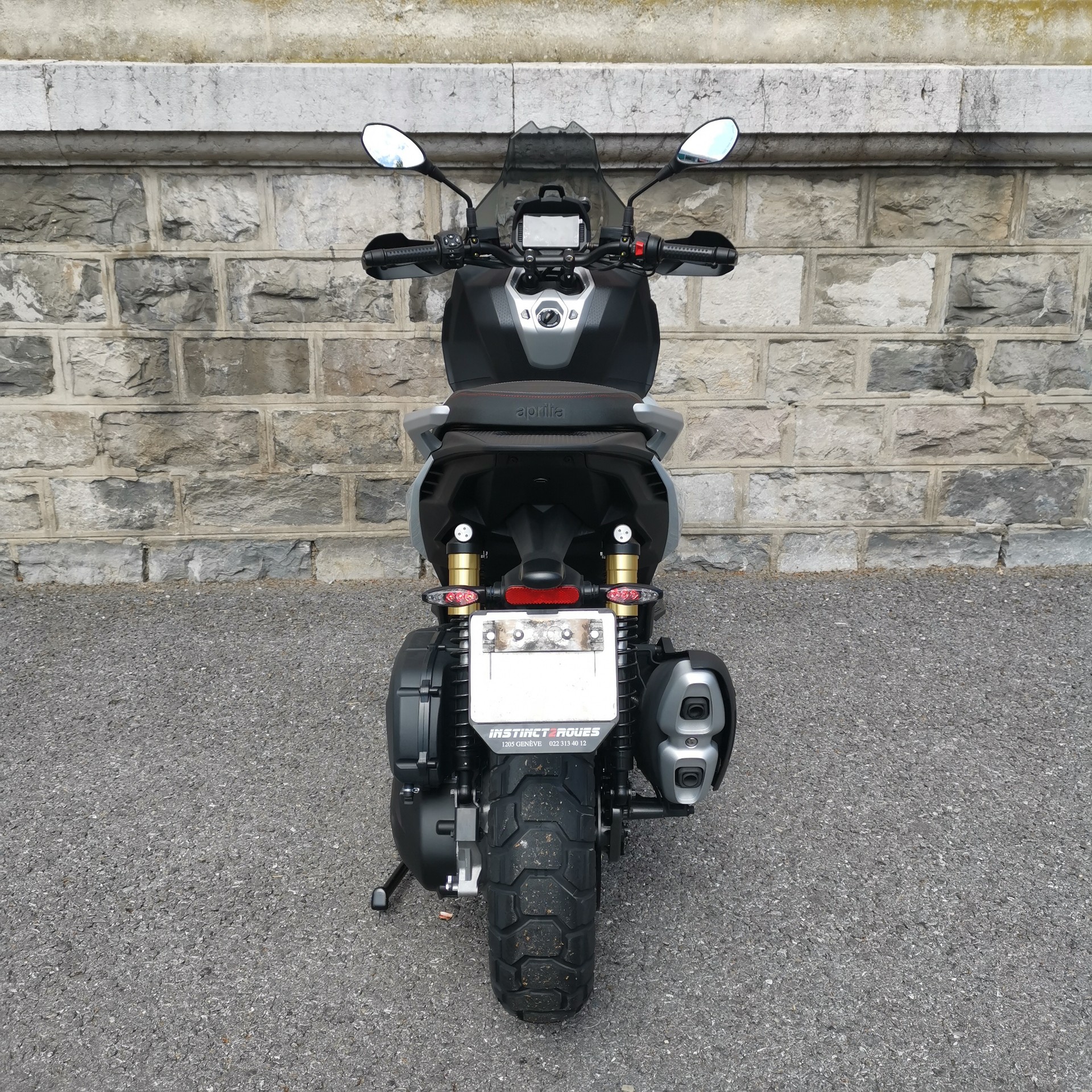 APRILIA SR 400 GT-image-11