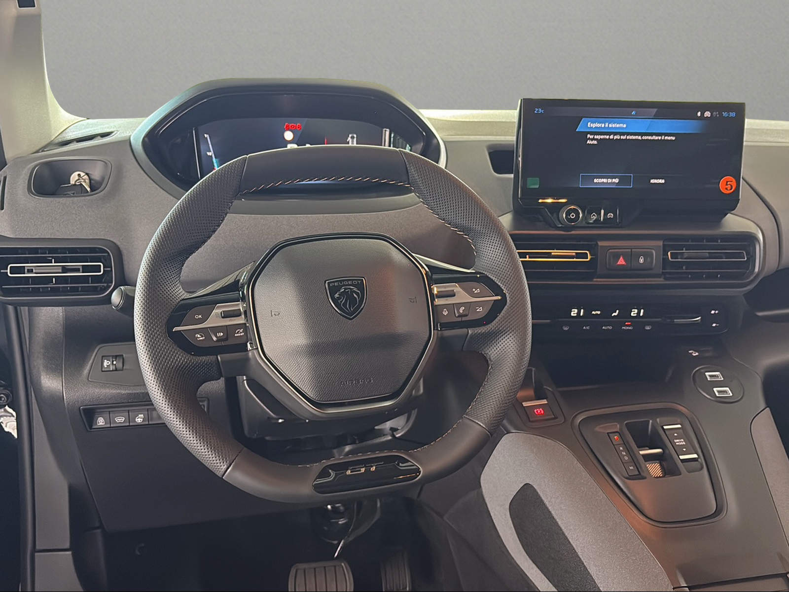 PEUGEOT Rifter 1.5 BlueHDi GT EAT8-image-11