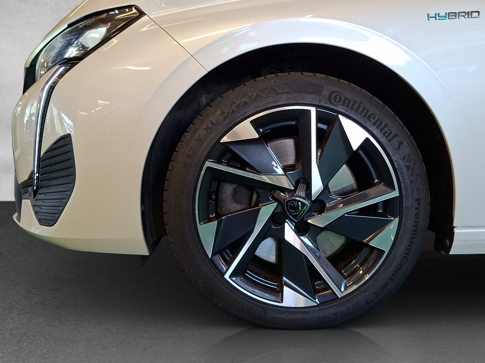 PEUGEOT 308 SW 1.6 PHEV 180 Allure Pack-image-15