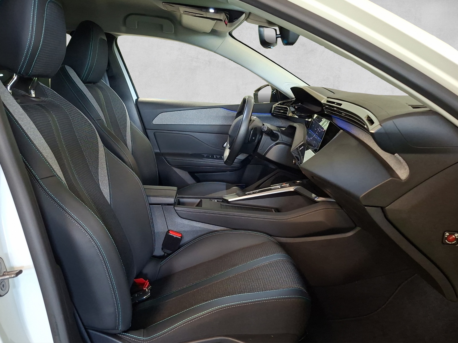 PEUGEOT 308 SW 1.6 PHEV 180 Allure Pack-image-13