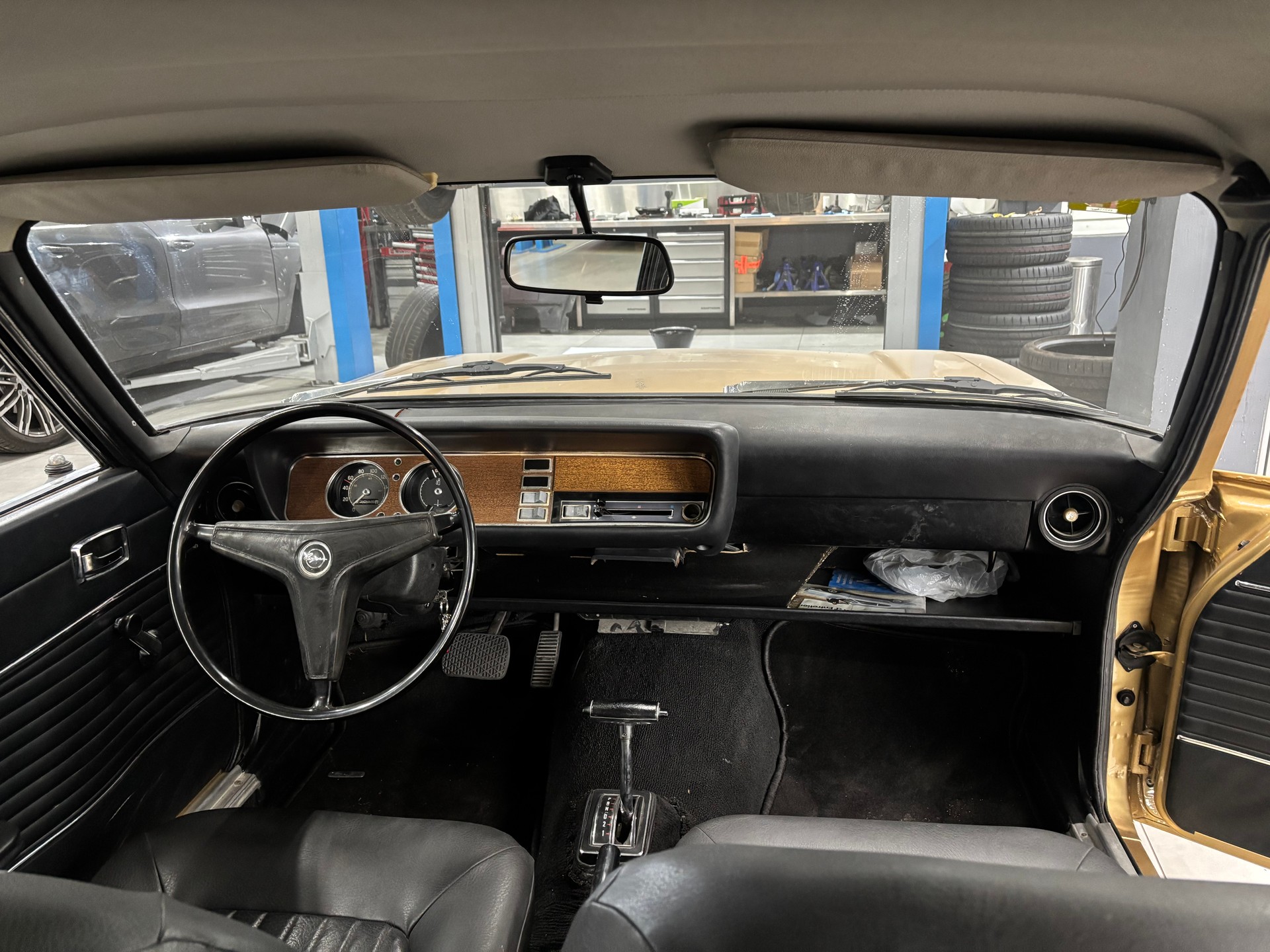 FORD Coupé-image-12