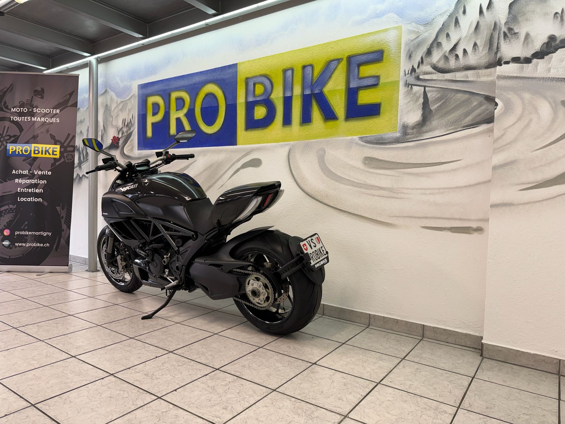 DUCATI Diavel 1200 Carbon-image-3