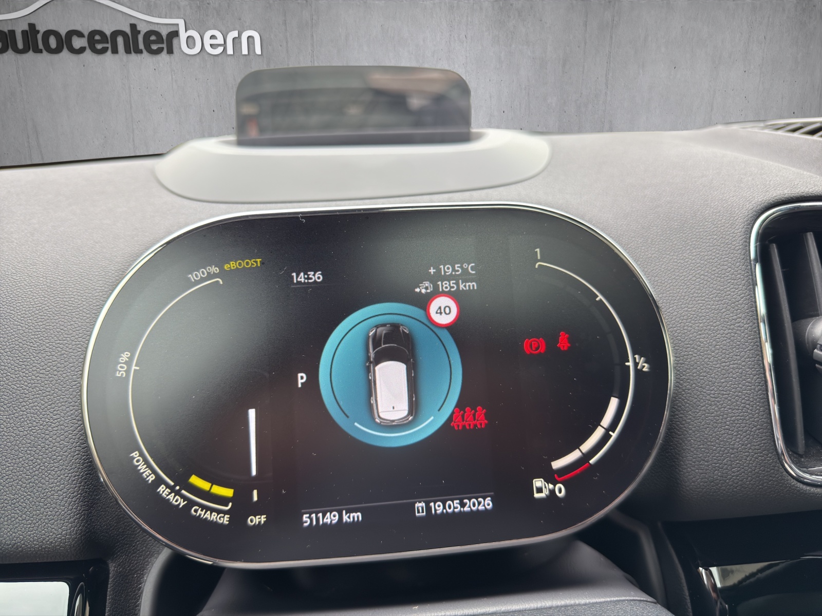 MINI Countryman Cooper SE ALL4 PHEV Highland-image-9