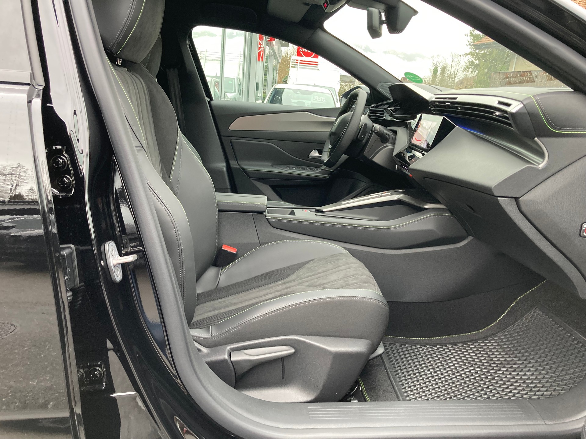 PEUGEOT 408 1.6 PHEV 180 GT-image-7