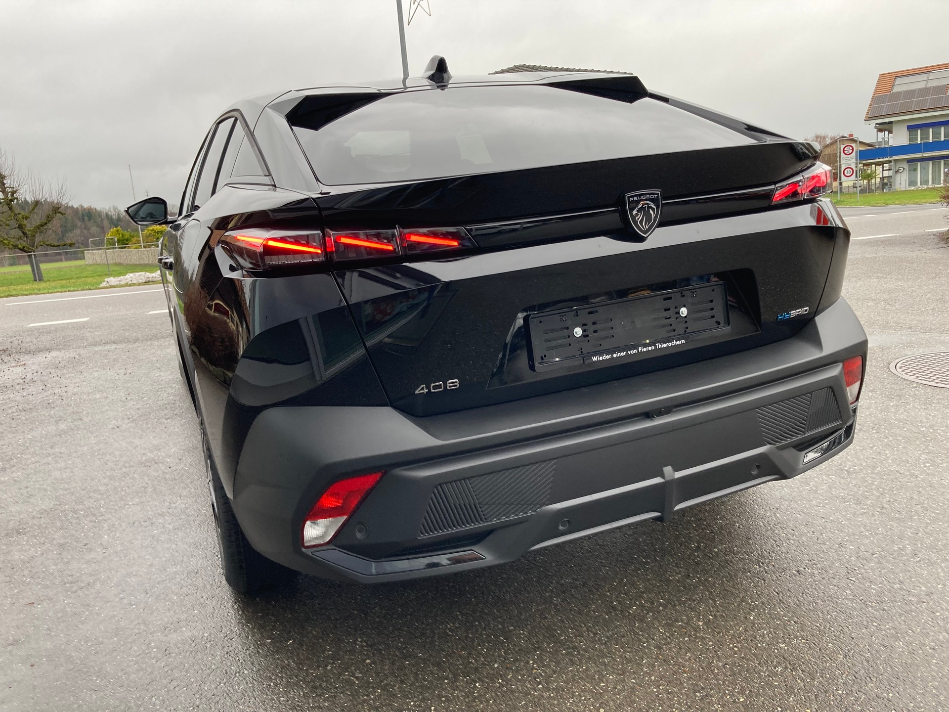 PEUGEOT 408 1.6 PHEV 180 GT-image-2