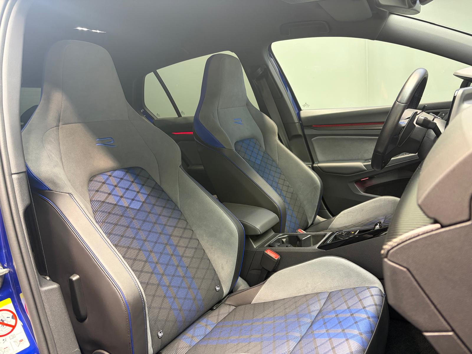 VW Golf 2.0 TSI R DSG 4Motion R 20 Years - Akrapovic-image-14