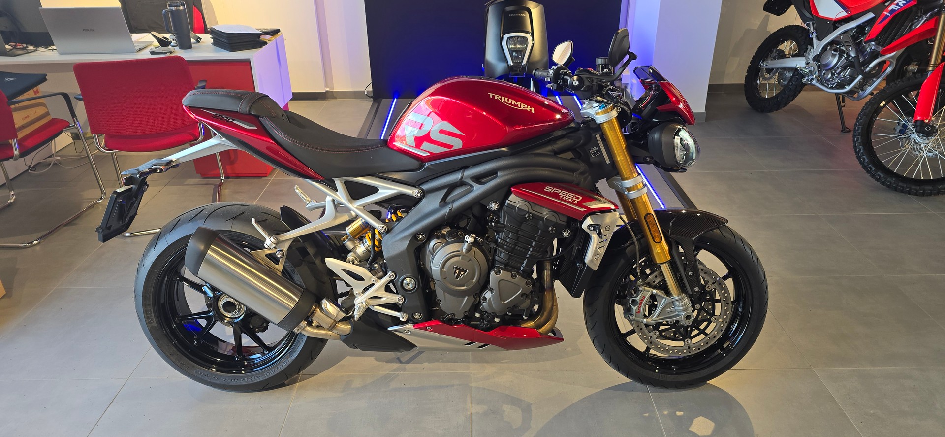 TRIUMPH Speed Triple RS-image-3