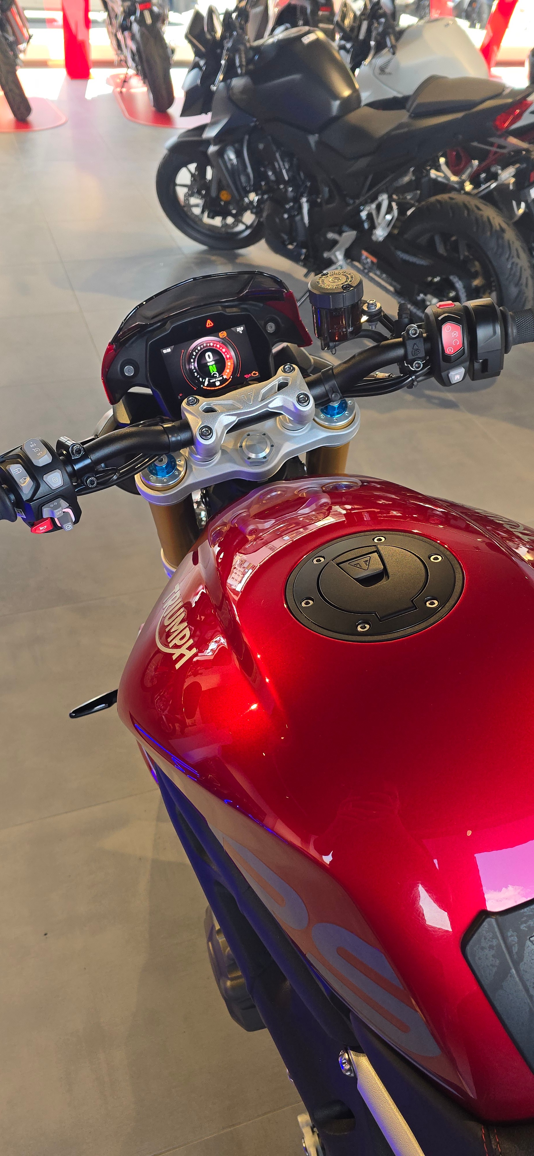 TRIUMPH Speed Triple RS-image-7