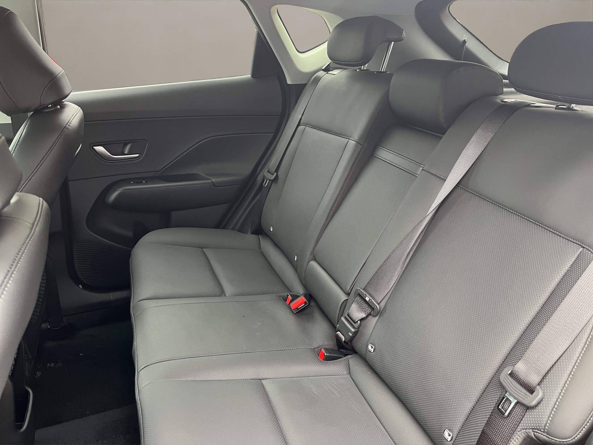 HYUNDAI Kona 1.6 GDi HEV Vertex DCT-image-9