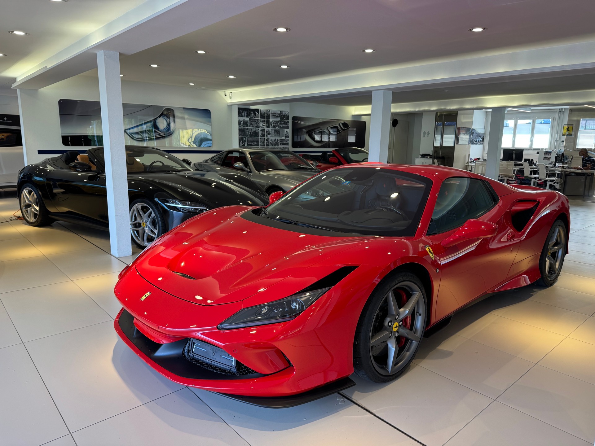 FERRARI F8 Spider-image-27