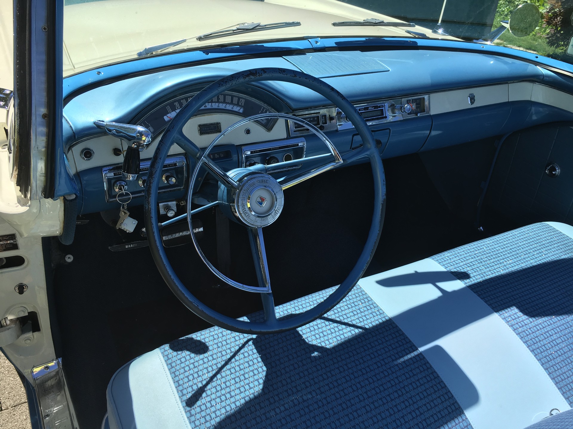 FORD Skyliner-image-4