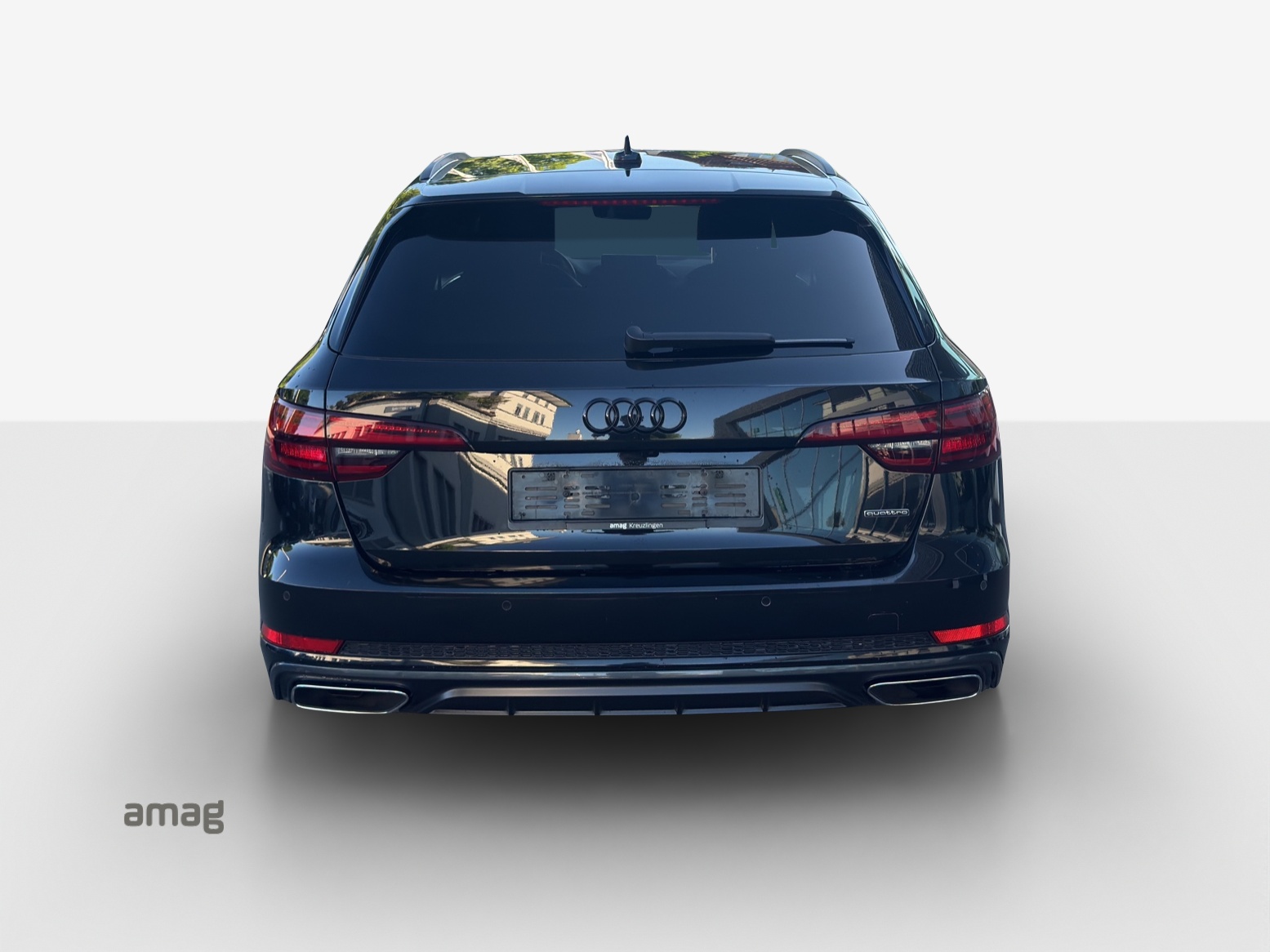 AUDI A4 Avant 45 TFSI Sport Attraction S-tronic quattro-showroom-element-3