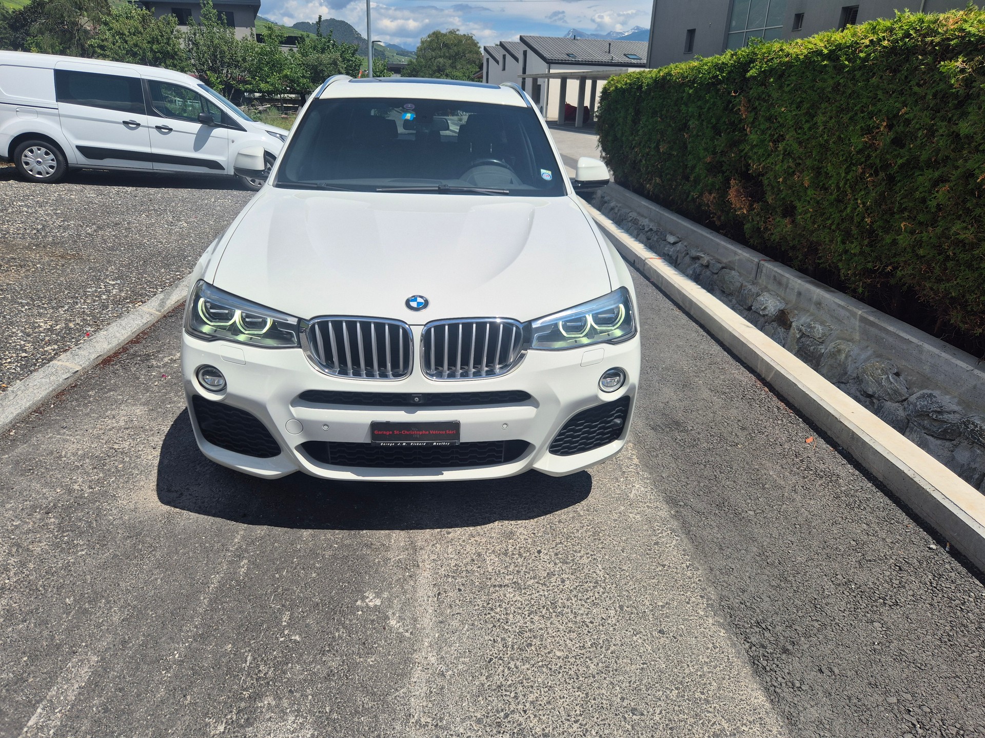 BMW X3 xDrive 28i xLine Steptronic-showroom-element-1