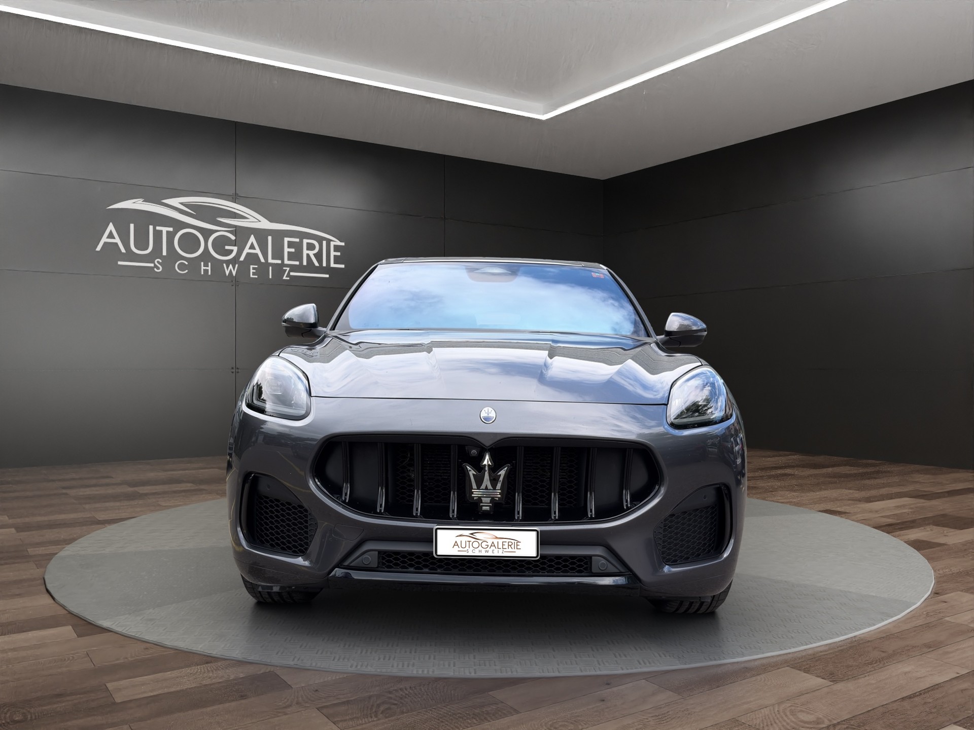 MASERATI Grecale 2.0 MHEV Modena Automatica | CH | Garantie Mai 27 | Leder Rosso | Carbon | HeadUp | 21" | 360 Kamera |-image-1