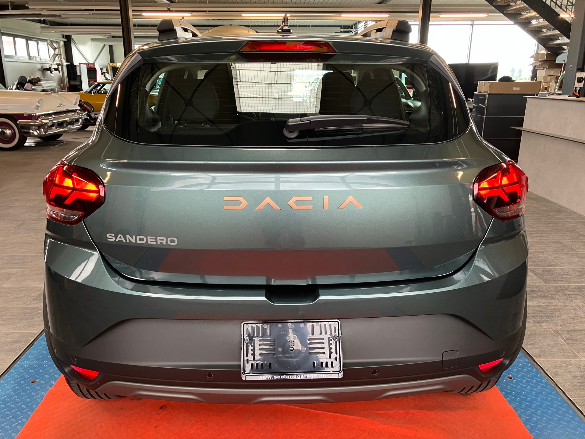 DACIA Sandero Stepway TCe 90 Extreme+ CVT-image-3