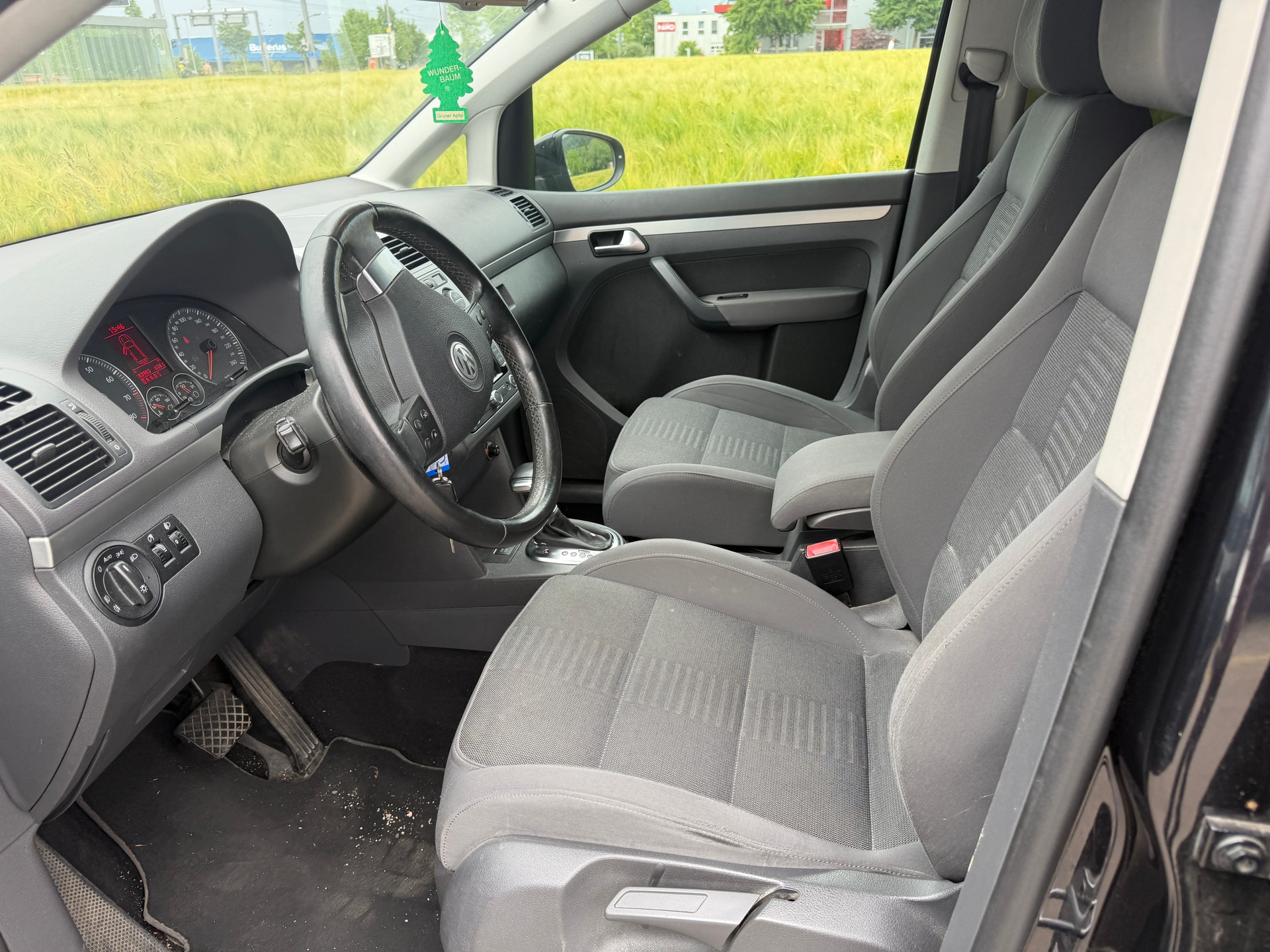 VW Touran 1.4 TSI Highline DSG-image-8