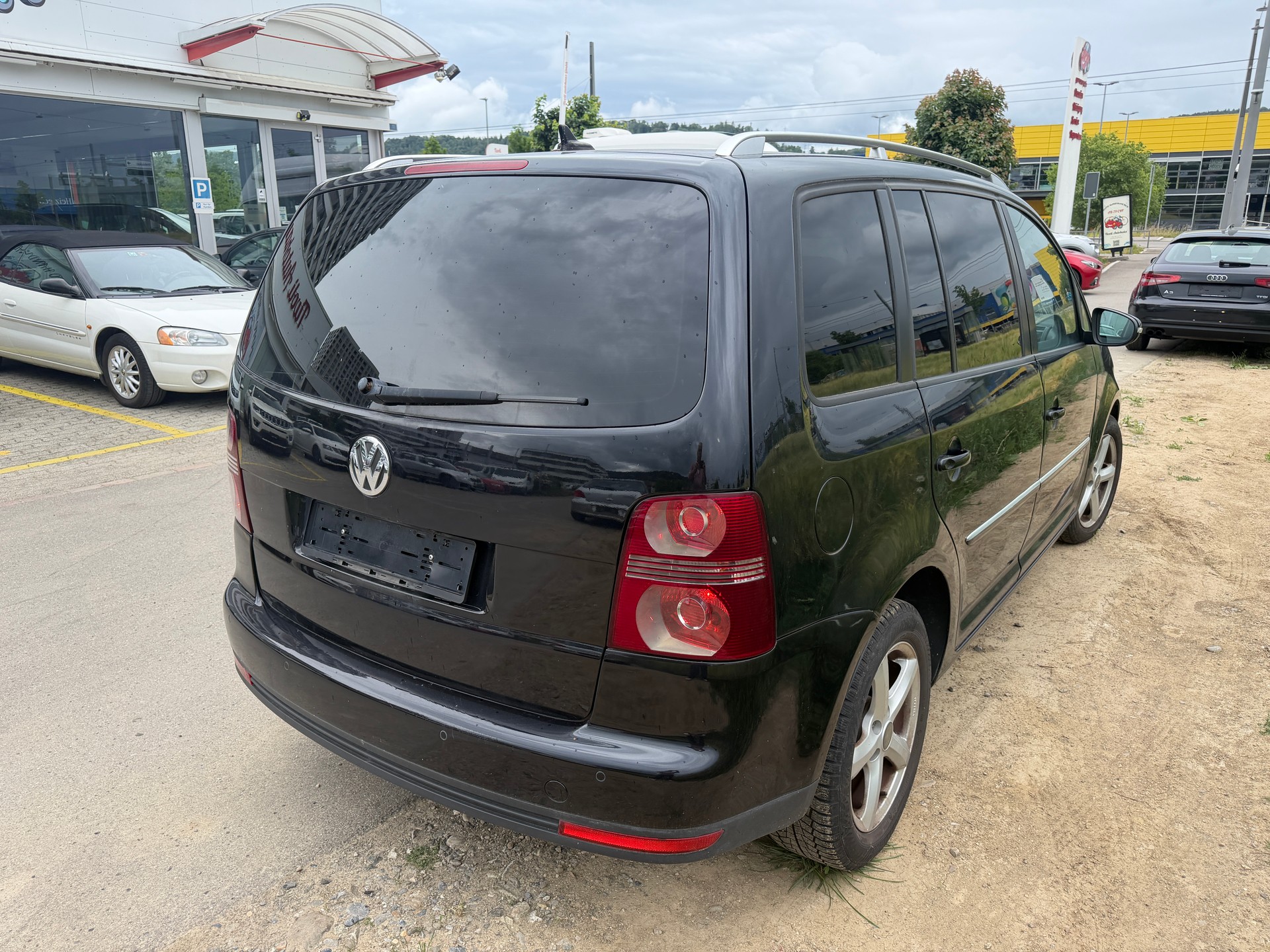 VW Touran 1.4 TSI Highline DSG-image-7