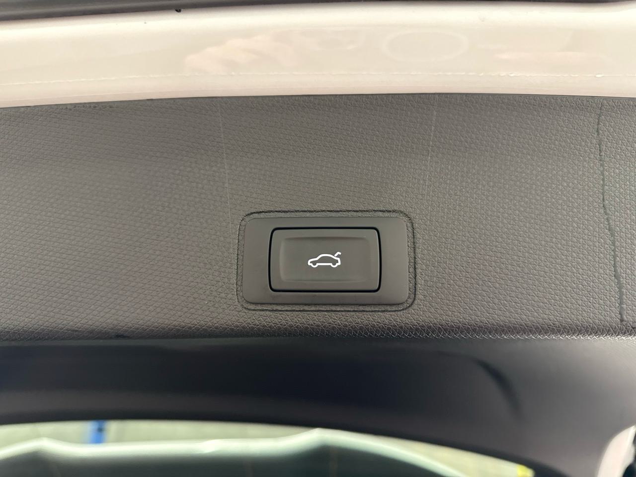 CUPRA Terramar 1.5 eTSI DSG-image-8