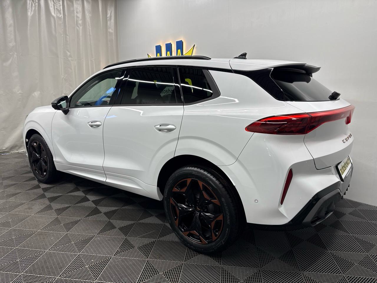 CUPRA Terramar 1.5 eTSI DSG-showroom-element-1
