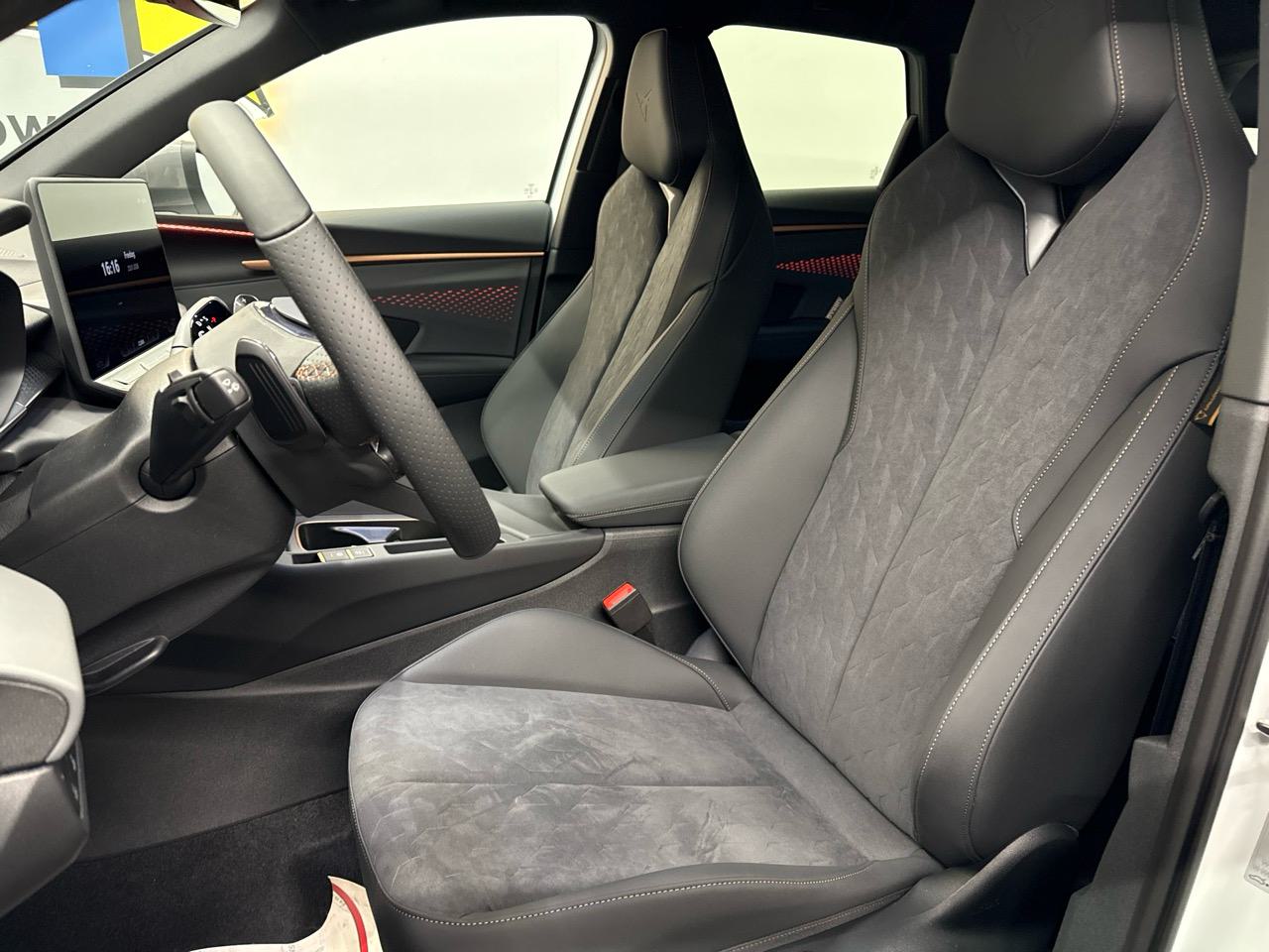 CUPRA Terramar 1.5 eTSI DSG-showroom-element-3