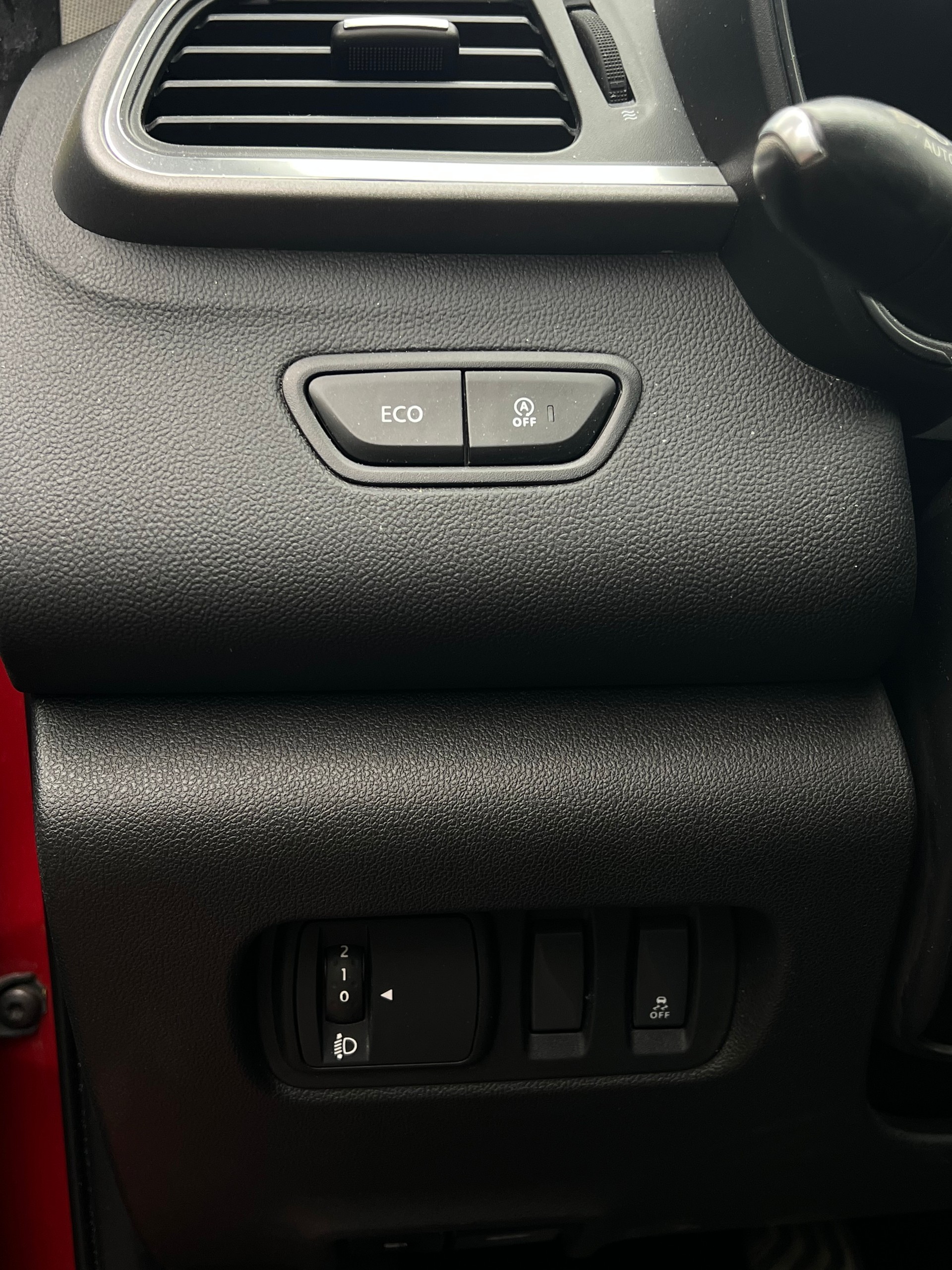 RENAULT Kadjar 1.6 dCi Zen 4x4-image-11