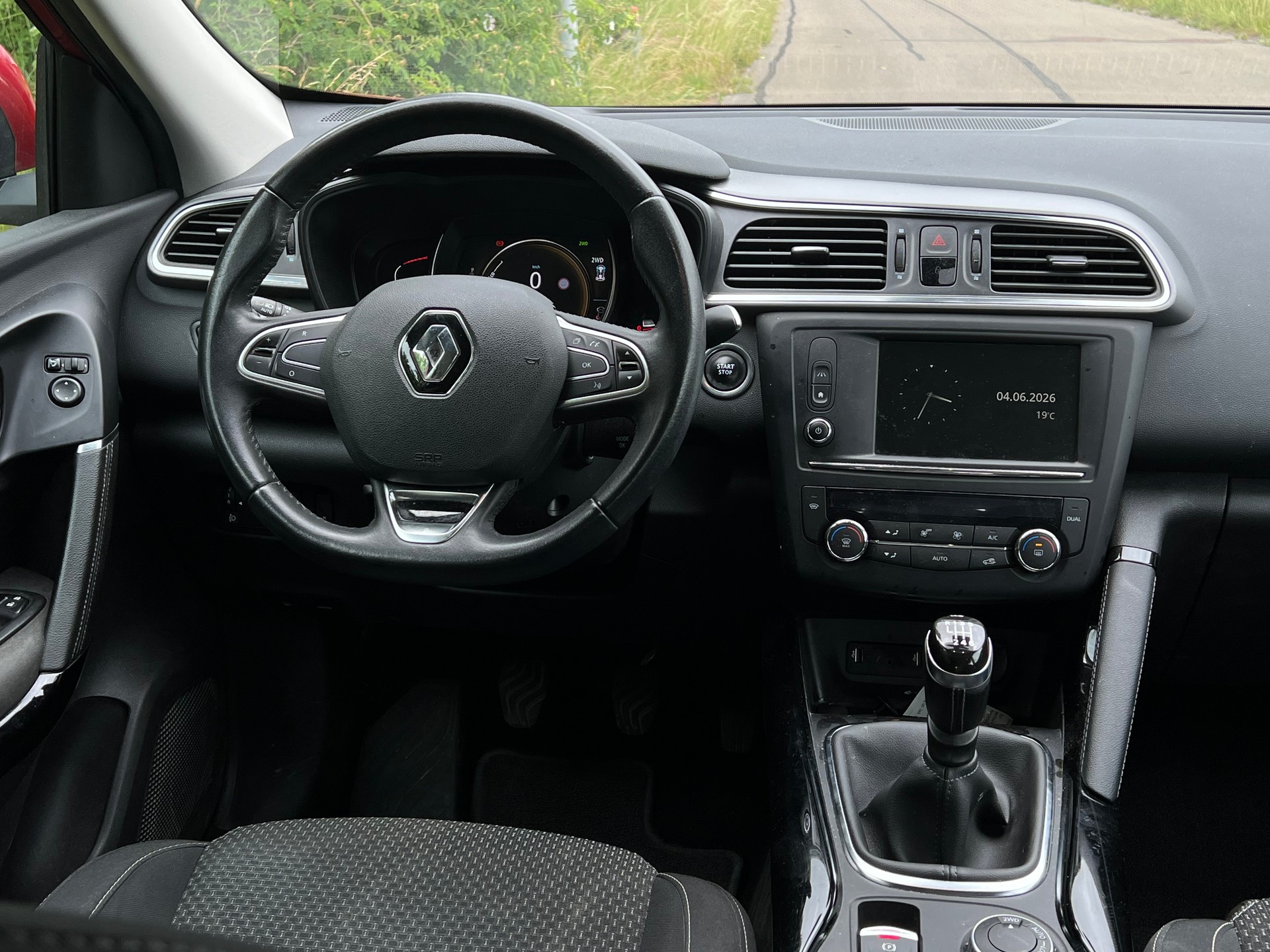 RENAULT Kadjar 1.6 dCi Zen 4x4-image-6
