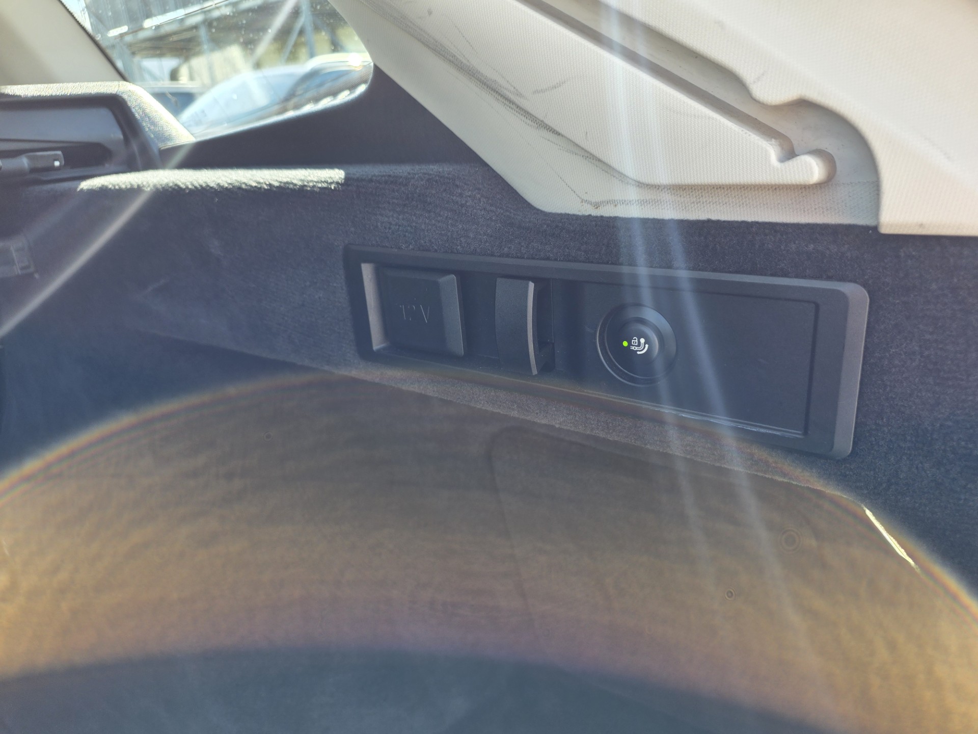 BMW 320d xDrive 48V Touring Steptronic-image-6