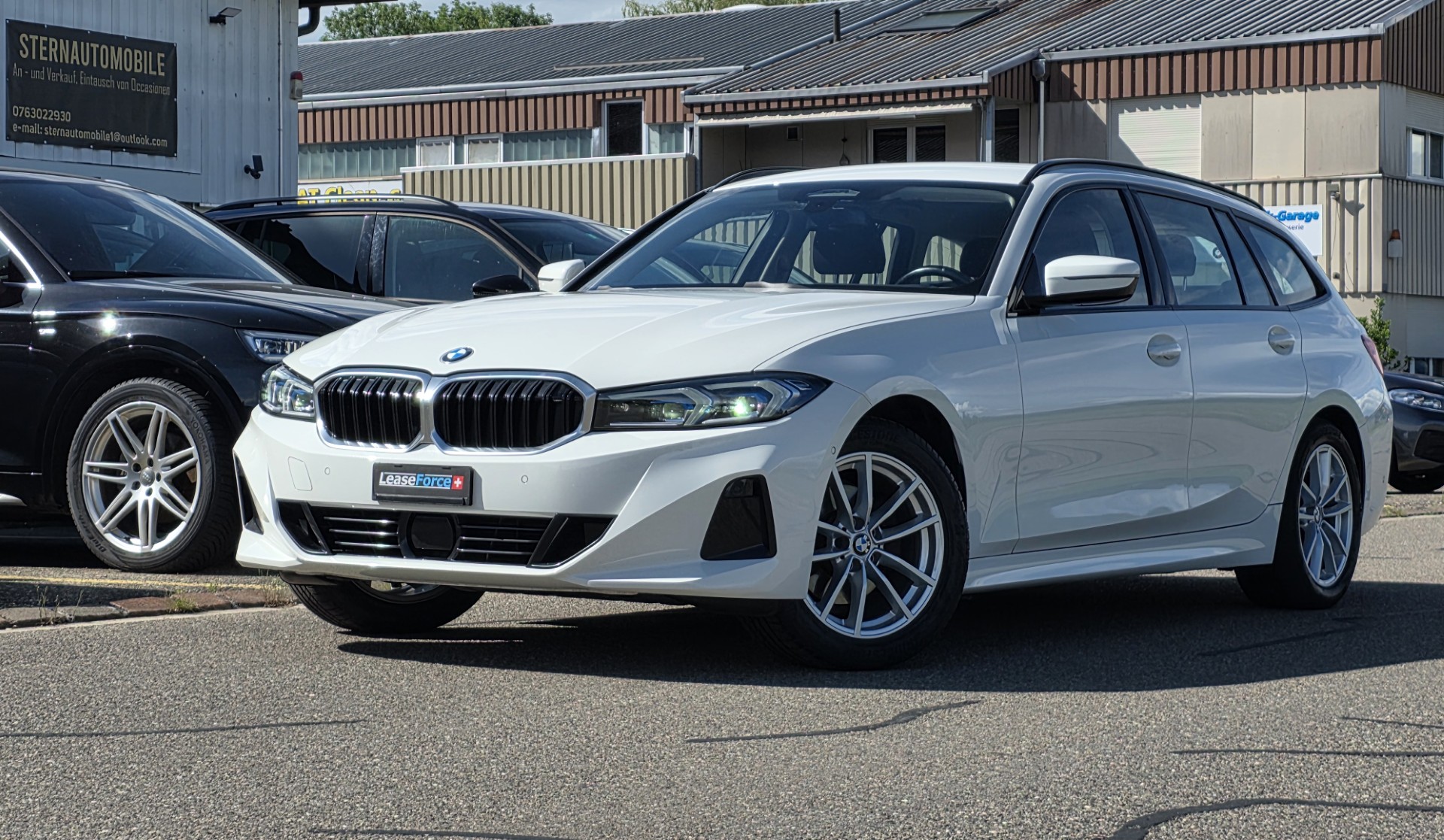 BMW 320d xDrive 48V Touring Steptronic-image-1