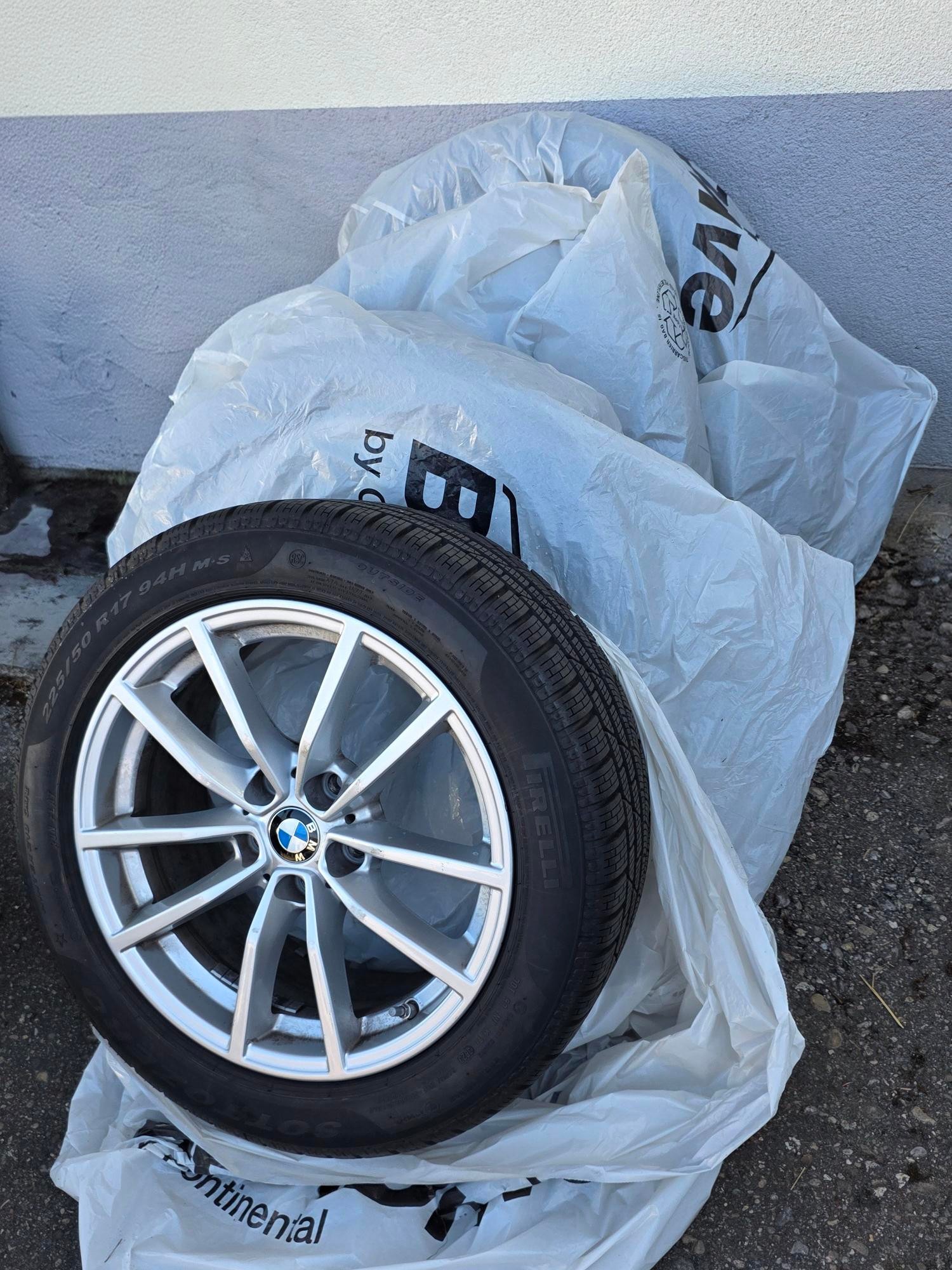 BMW 320d xDrive 48V Touring Steptronic-image-5