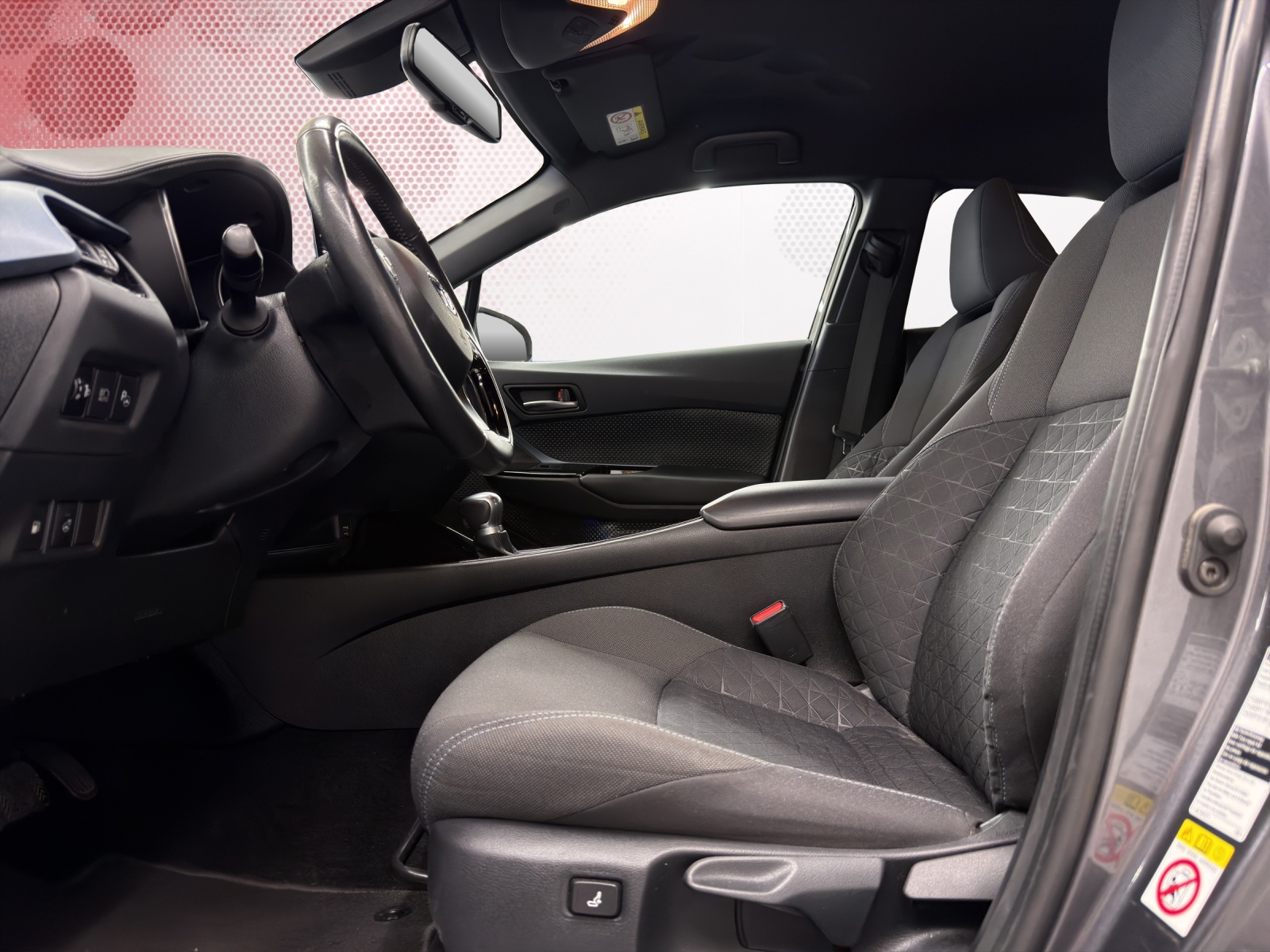 TOYOTA C-HR 1.2 Turbo Trend 4WD Multidrive S-image-9