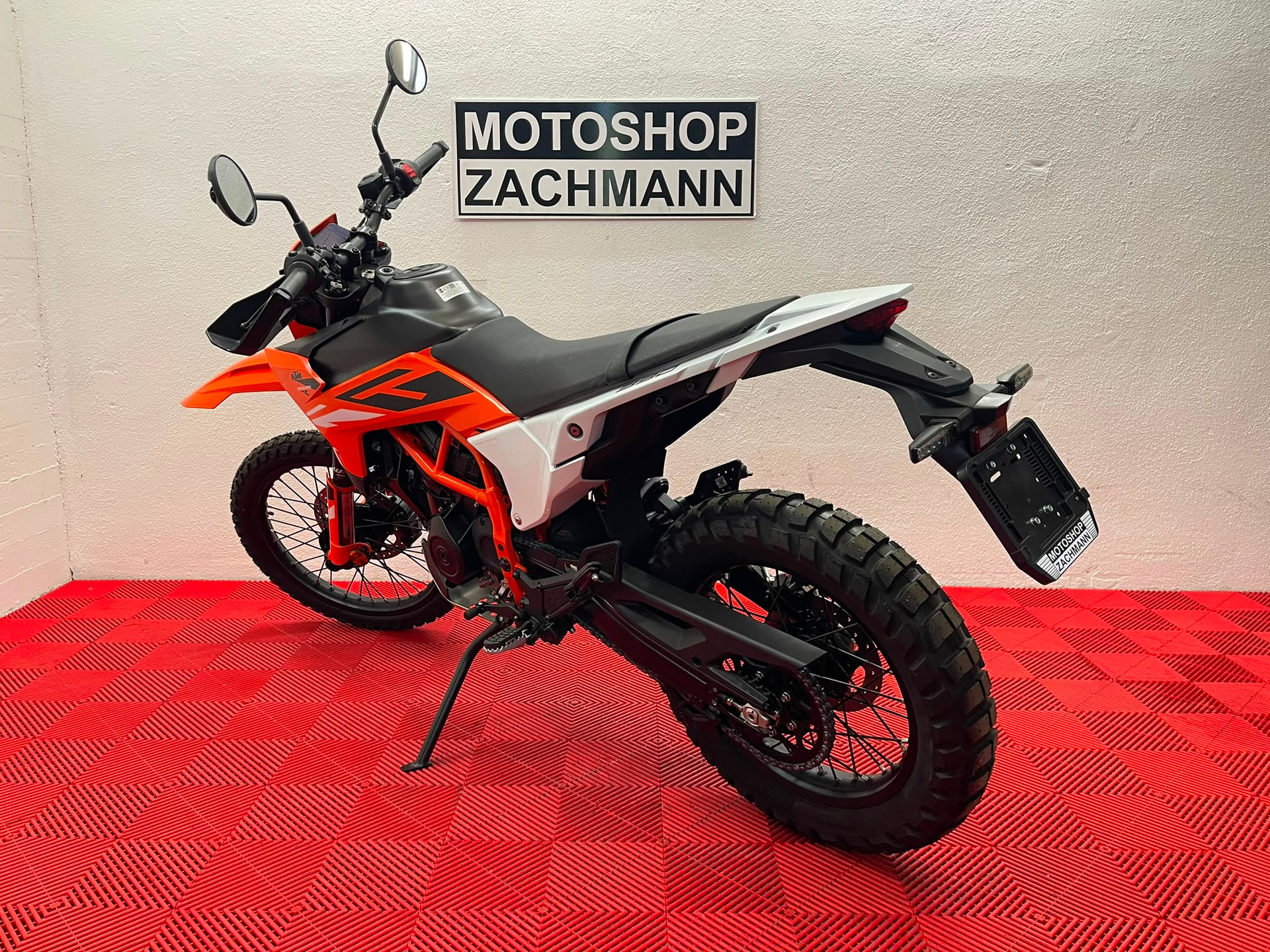 KTM 390 Enduro R-image-4