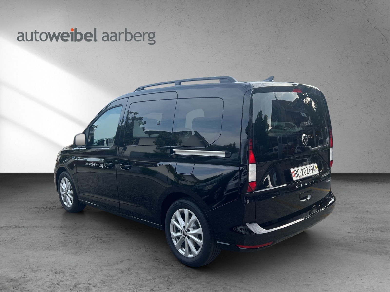 VW Caddy 1.5 TSI Plug in Hybrid Liberty DSG-showroom-element-3