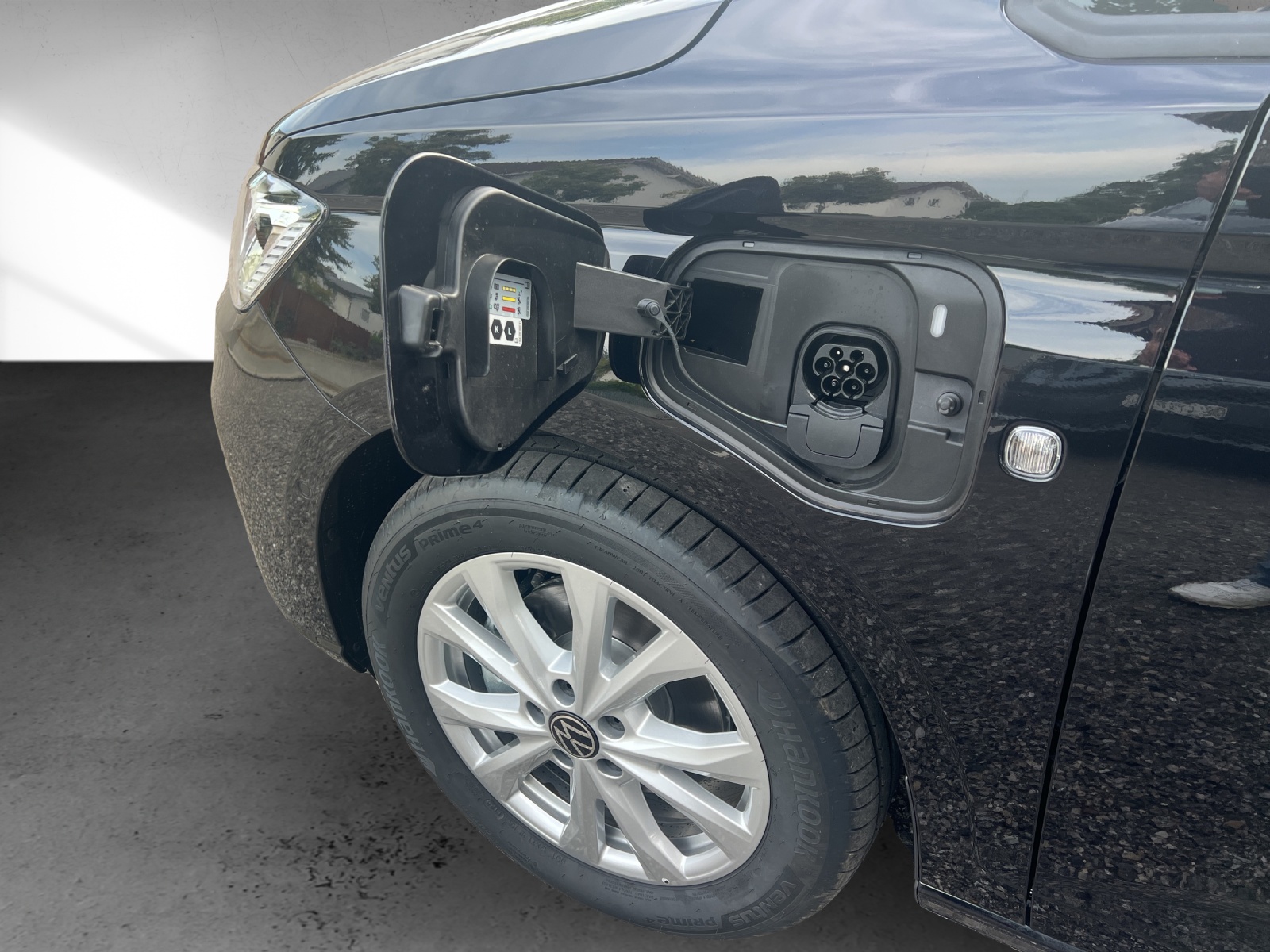 VW Caddy 1.5 TSI Plug in Hybrid Liberty DSG-image-11