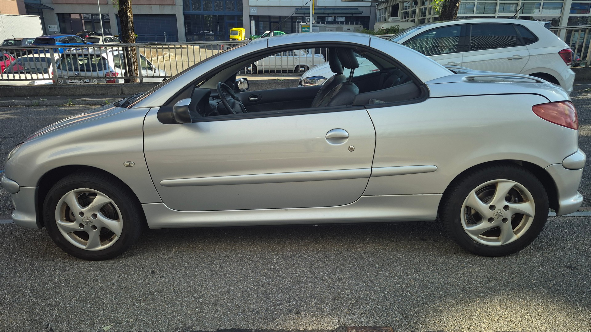 PEUGEOT 206 CC 1.6 16V Quiksilver-image-6